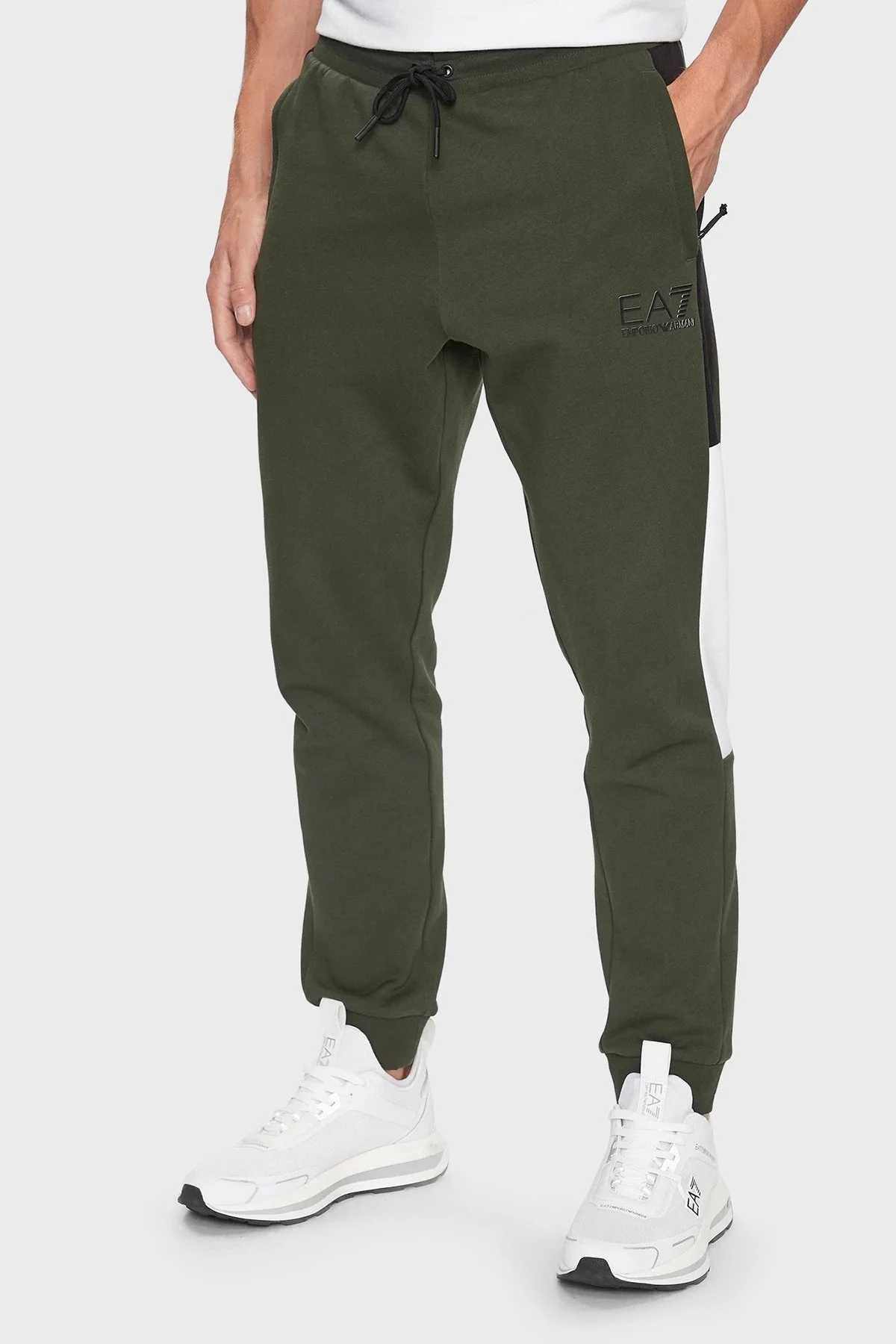 EA7 Logolu Renk Bloklu Kapüşonlu Fermuarlı Regular Fit Erkek Eşofman Takımı 6RPV55 PJ07Z 1845 SİYAH-HAKİ - 4
