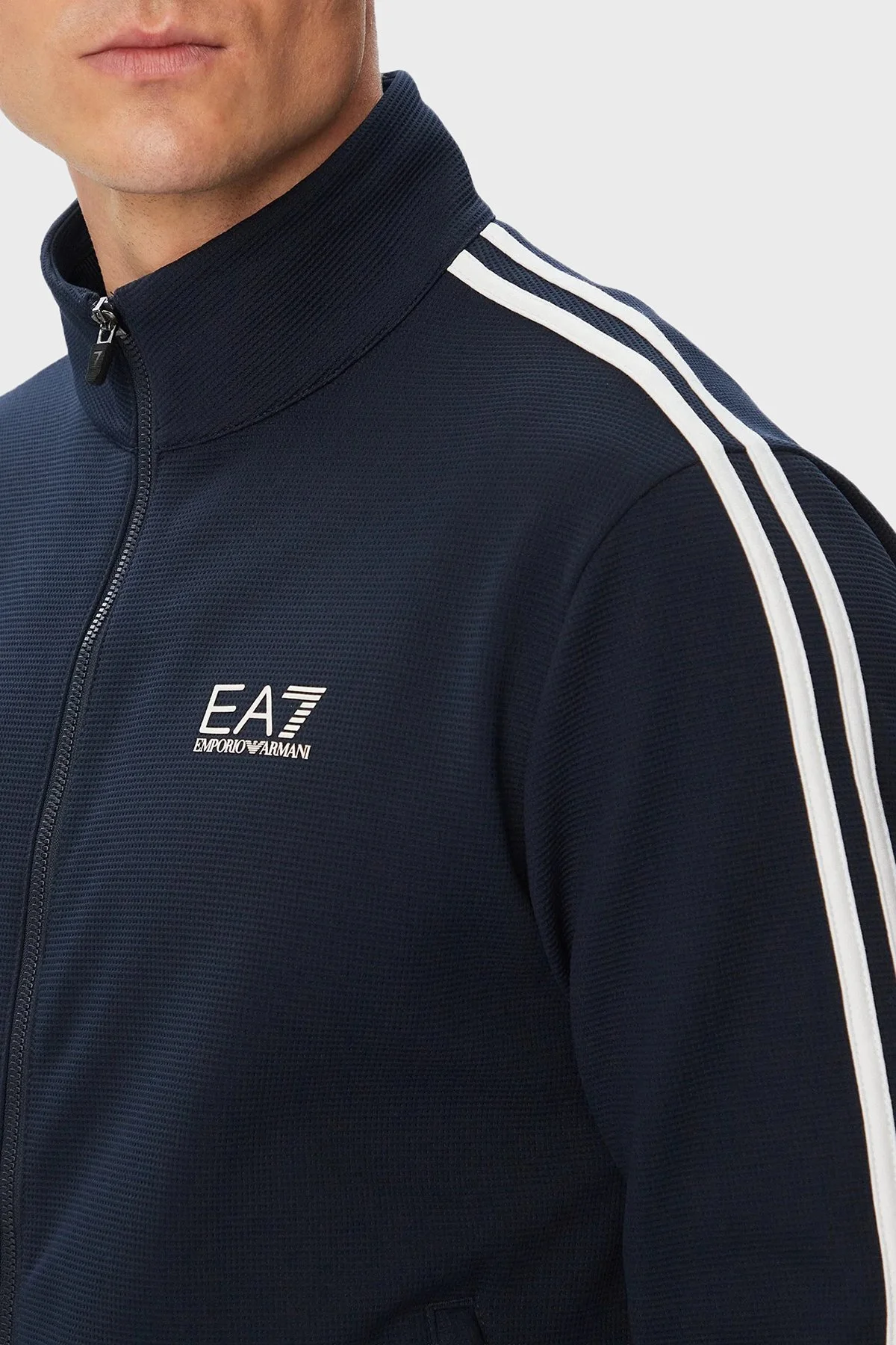 EA7 Logolu Şerit Detaylı Regular Fit Erkek Eşofman Takımı 7M002490 AF26309 UB102 Lacivert - 5