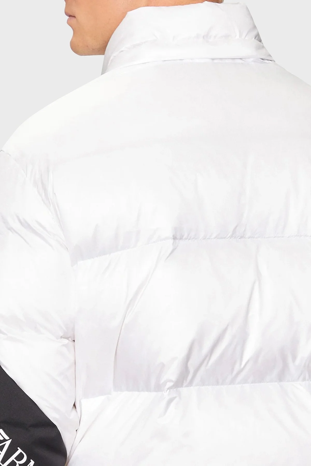 EA7 Logolu Su İtici Rüzgar Geçirmez Oversize Fit Çıkarılabilir Kapüşonlu Şişme Erkek Mont 6DPB33 PNEOZ 1100 BEYAZ - 4