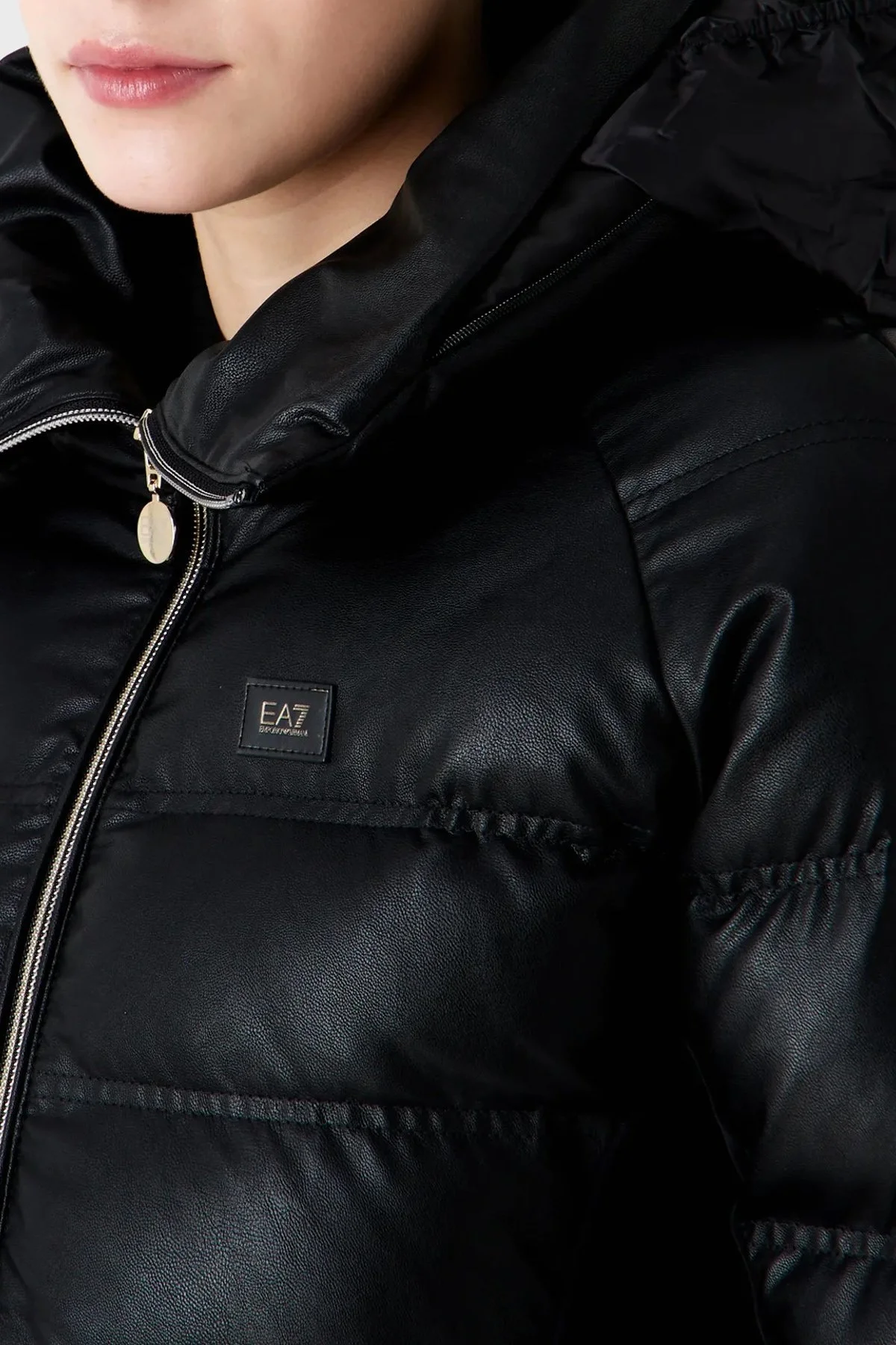 EA7 Logolu Yüksek Yaka Slim Fit Bayan Mont 6RTB32 TNDMZ 1200 SİYAH - 5