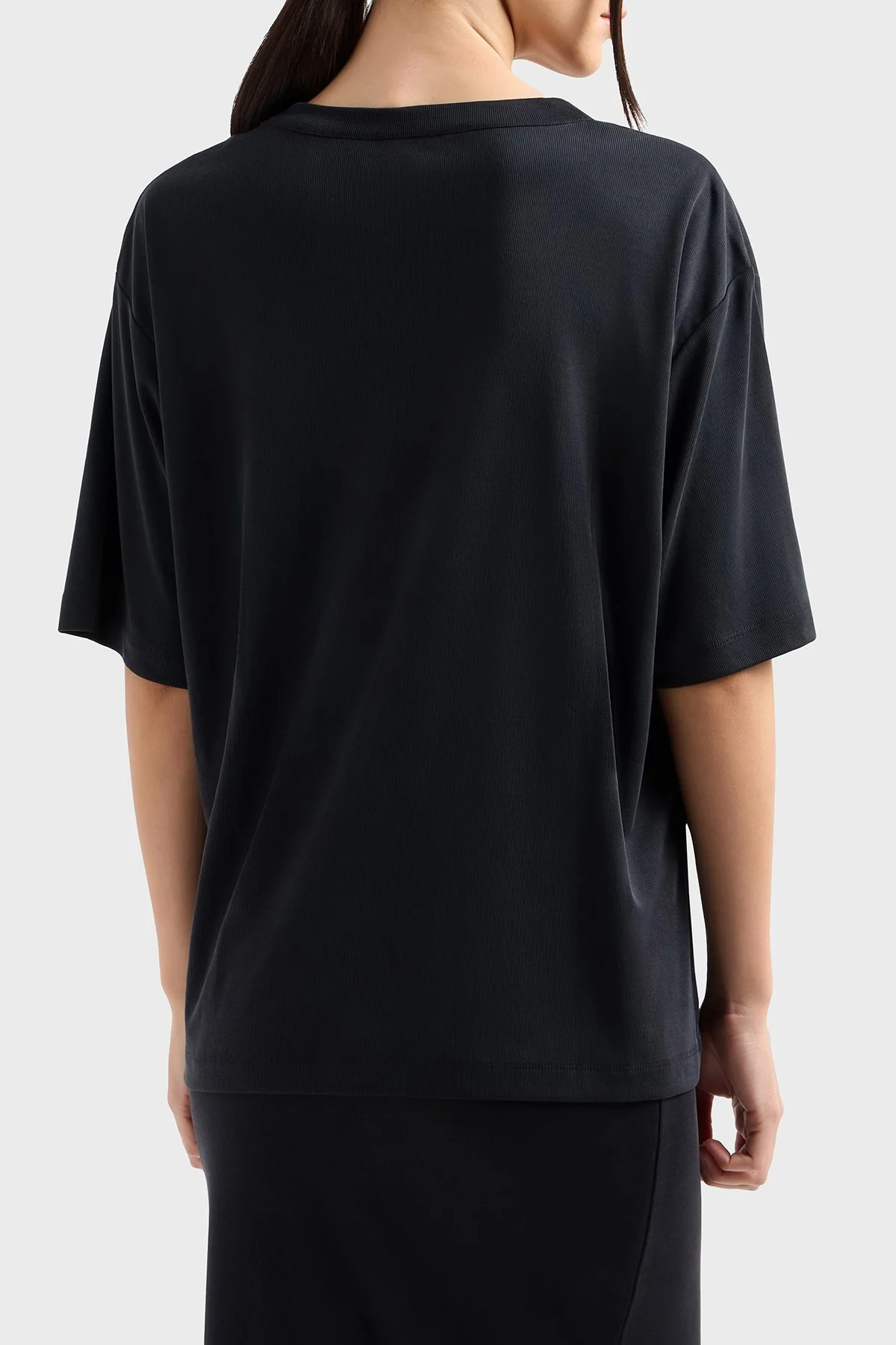 EA7 Oversize Fit Bisiklet Yaka Taş Detaylı Kadın T Shirt 7W000340 AF12956 UC001 SİYAH - 3