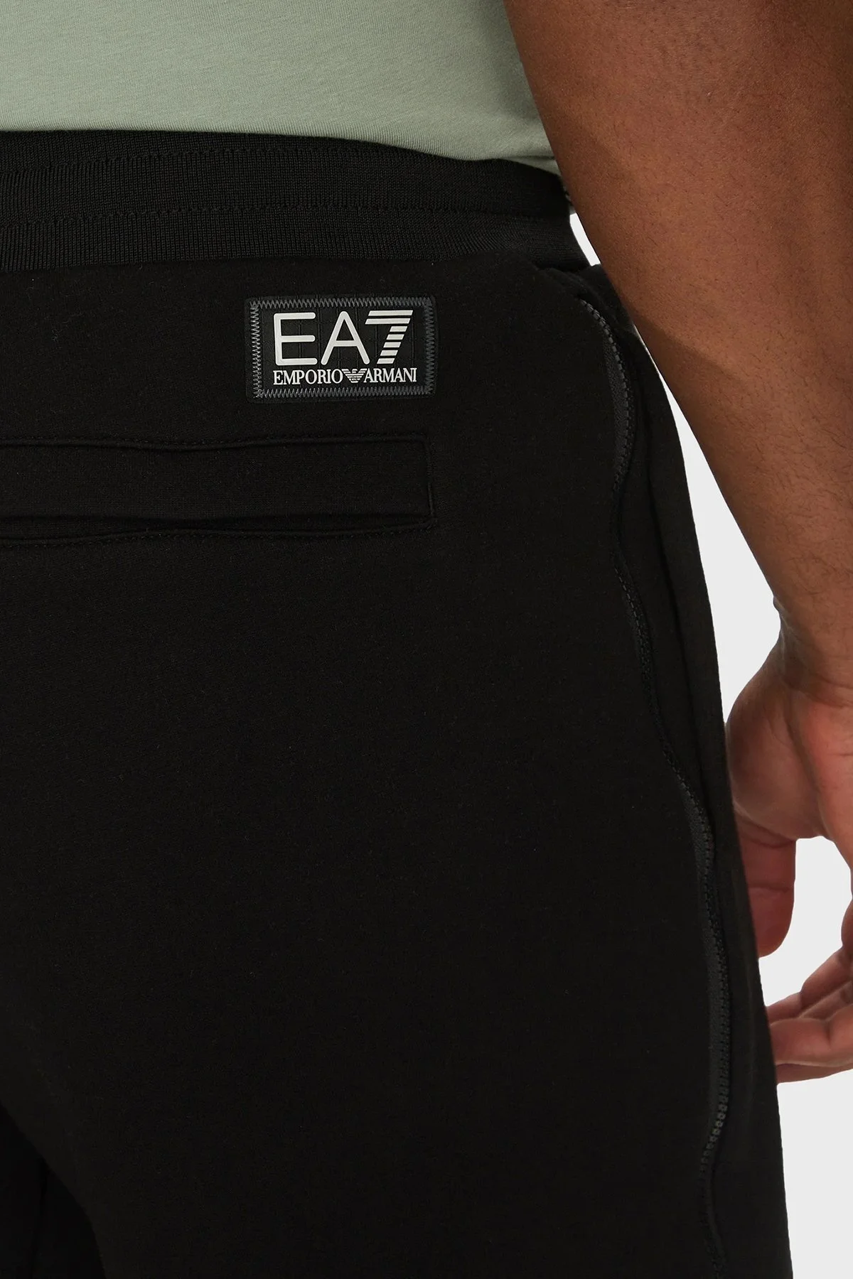 EA7 Pamuk Karışımlı Regular Fit Logolu Fermuar Detaylı Erkek Short 7M000143 AF13538 UC001 SİYAH - 5