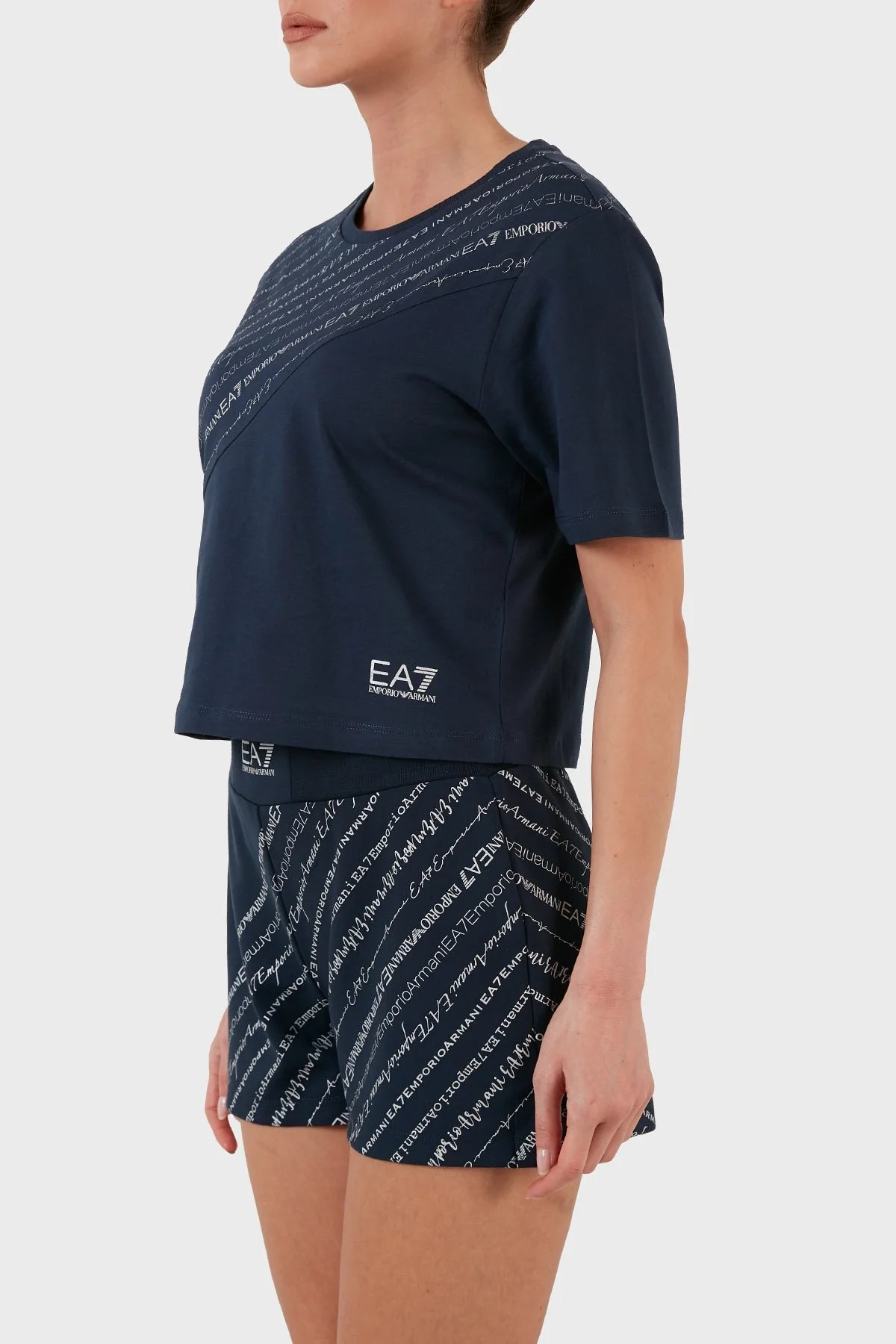 EA7 Pamuklu Baskılı Regular Fit Crop Bayan T Shirt 3LTT11 TJAQZ 1554 LACİVERT - 2