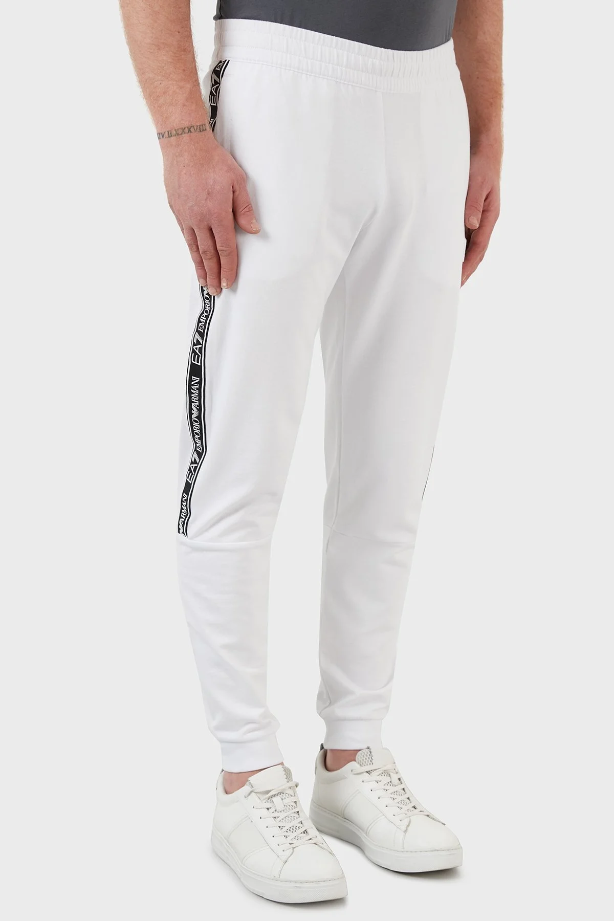 EA7 Pamuklu Cepli Regular Fit Jogger Spor Erkek Pantolon 3LPP67 PJ05Z 0100 BEYAZ - 4