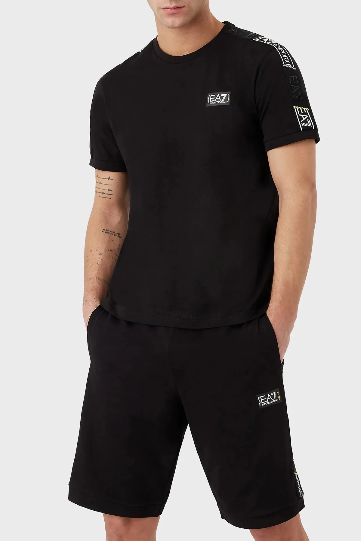 EA7 Pamuklu Regular Fit Bisiklet Yaka Erkek T Shirt 3RPT06 PJ02Z 1200 SİYAH - 1