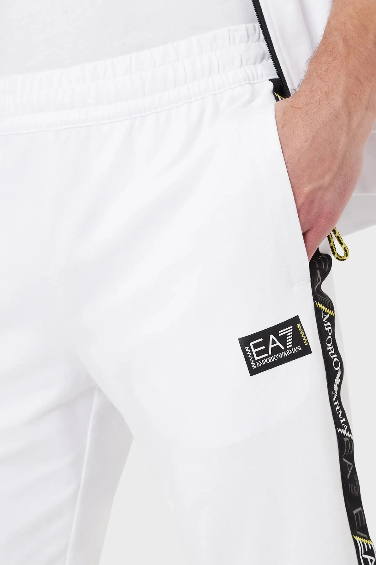 EA7 Pamuklu Regular Fit Cepli Jogger Spor Erkek Pantolon 3RPP58 PJ05Z 1100 BEYAZ - 3