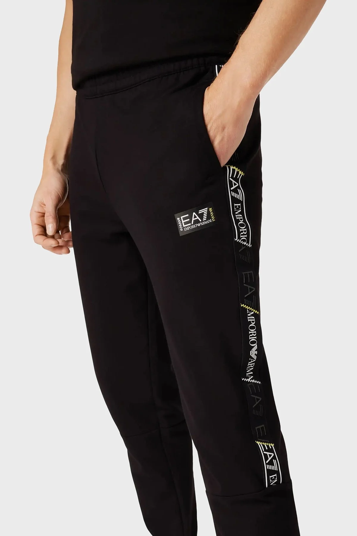 EA7 Pamuklu Regular Fit Cepli Jogger Spor Erkek Pantolon 3RPP58 PJ05Z 1200 SİYAH - 3