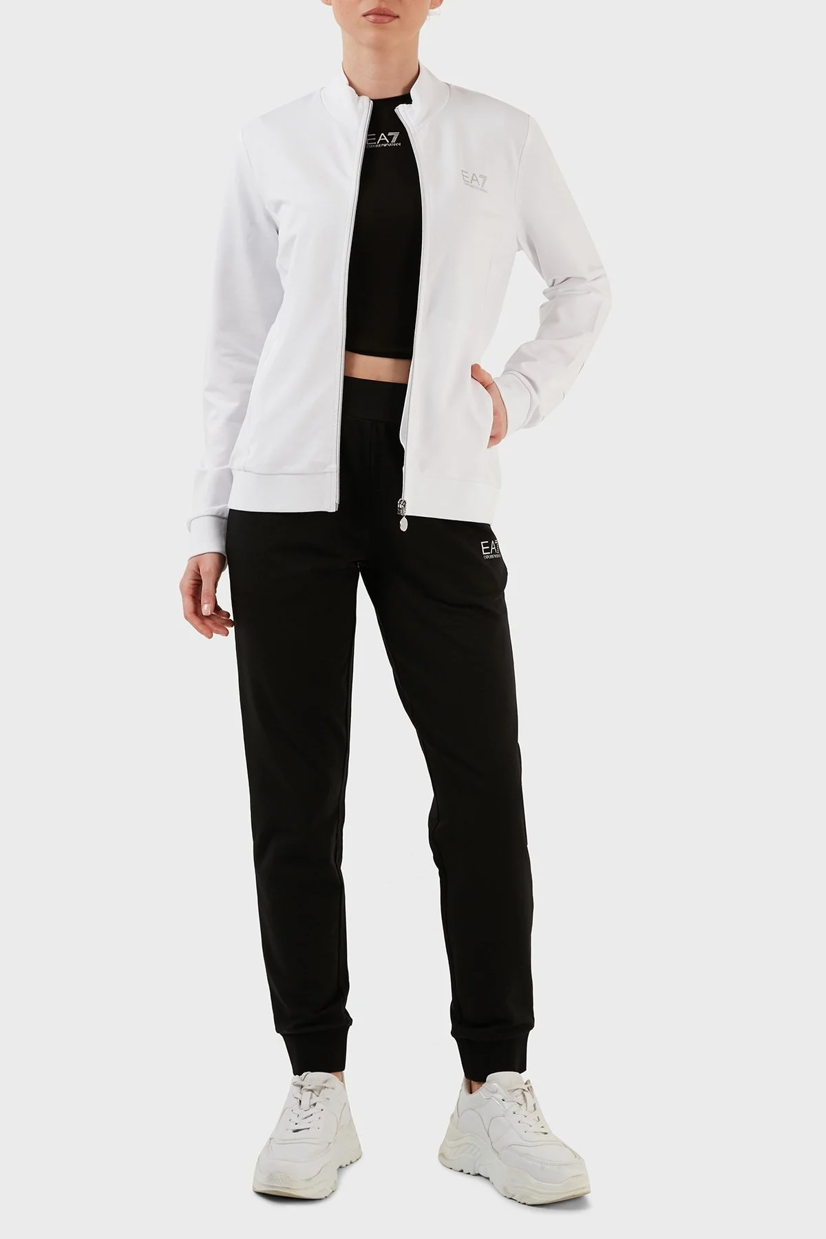 EA7 Pamuklu Regular Fit Fermuarlı Dik Yaka Bayan Eşofman Takımı 3RTV56 TJEAZ 22BA SİYAH-BEYAZ - 1