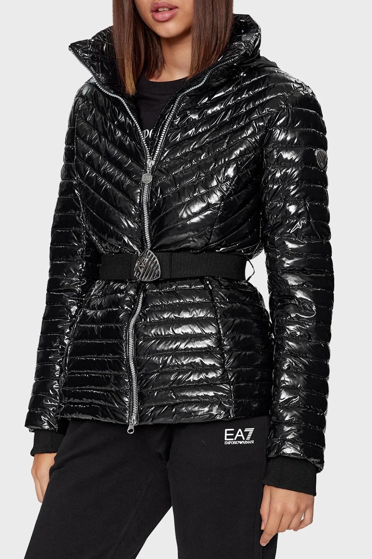 EA7 Parlak Görünümlü Gizli Kapüşonlu Dik Yaka Regular Fit Bayan Mont 6RTB12 TNEQZ 1200 SİYAH - 1