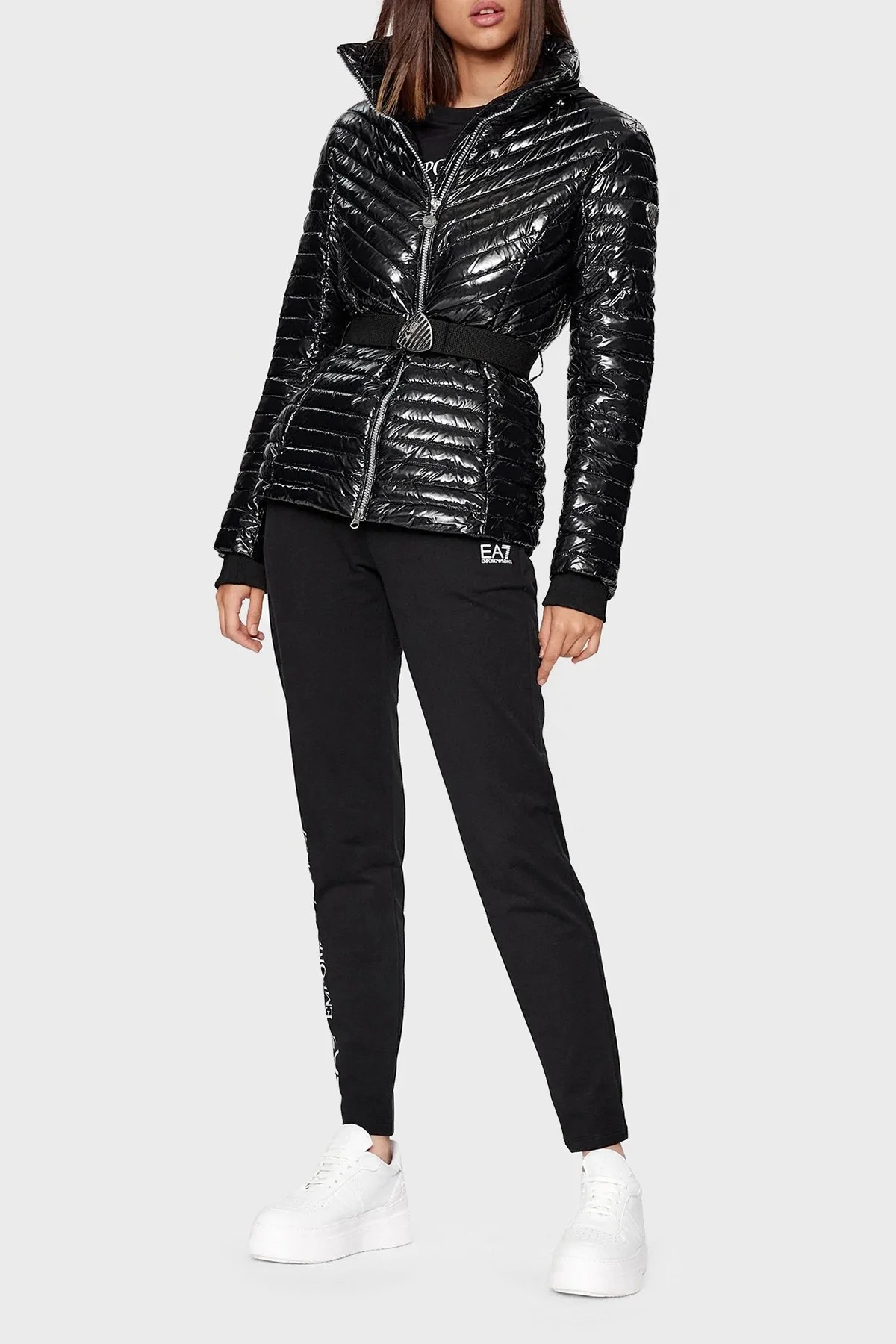EA7 Parlak Görünümlü Gizli Kapüşonlu Dik Yaka Regular Fit Bayan Mont 6RTB12 TNEQZ 1200 SİYAH - 2