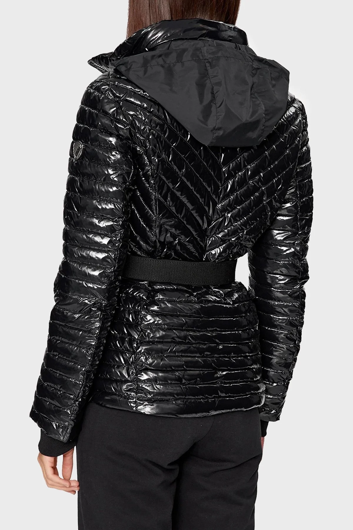 EA7 Parlak Görünümlü Gizli Kapüşonlu Dik Yaka Regular Fit Bayan Mont 6RTB12 TNEQZ 1200 SİYAH - 3