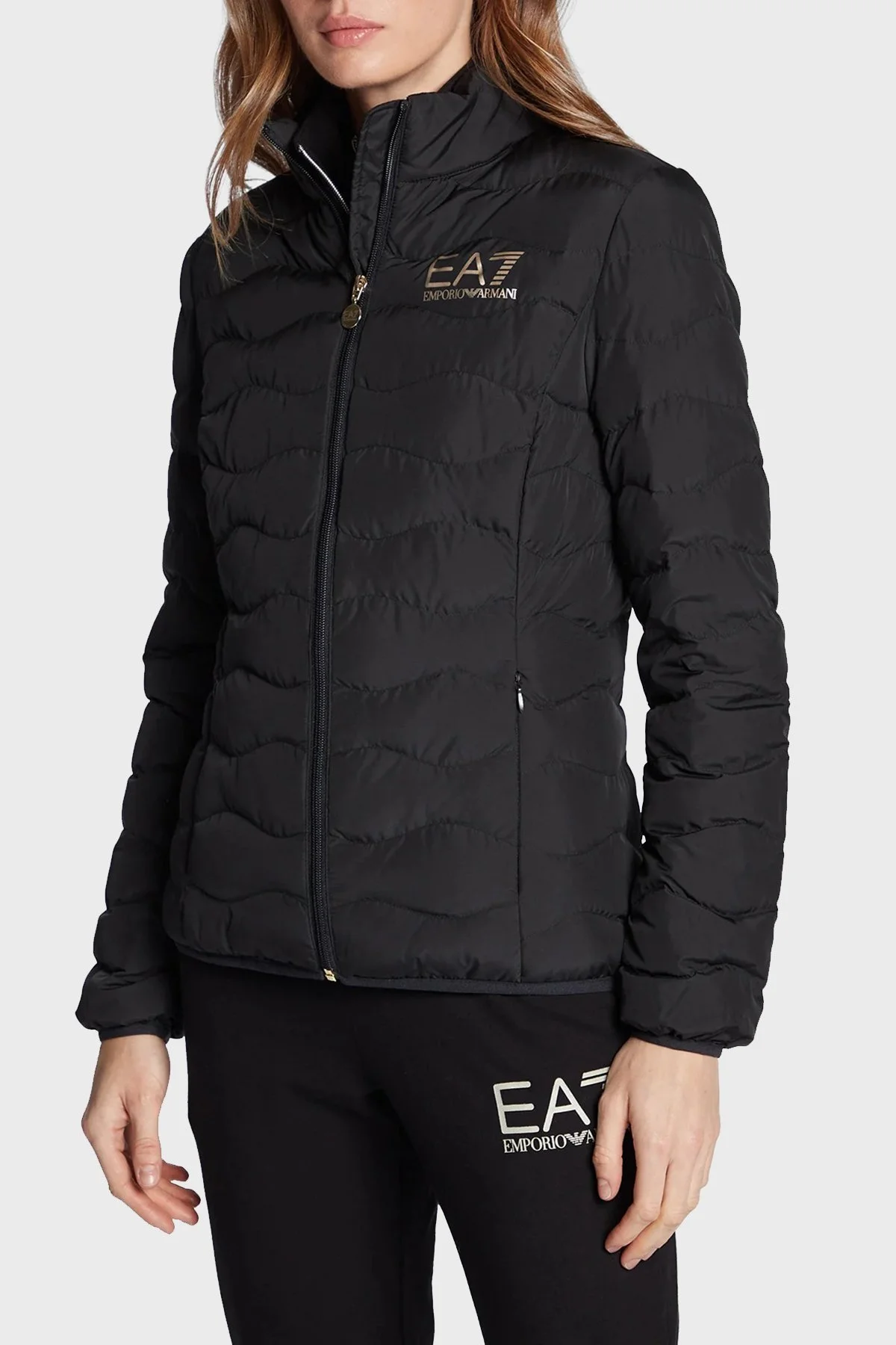 EA7 Regular Fit Hafif Dolgulu Kadın Mont 8NTB21 TNF8Z 0210 SİYAH - 1