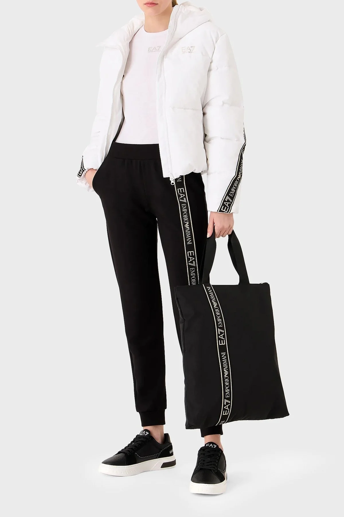 EA7 Regular Fit Kapüşonlu Şişme Bayan Mont 6RTB25 TN8AZ 1100 BEYAZ - 2