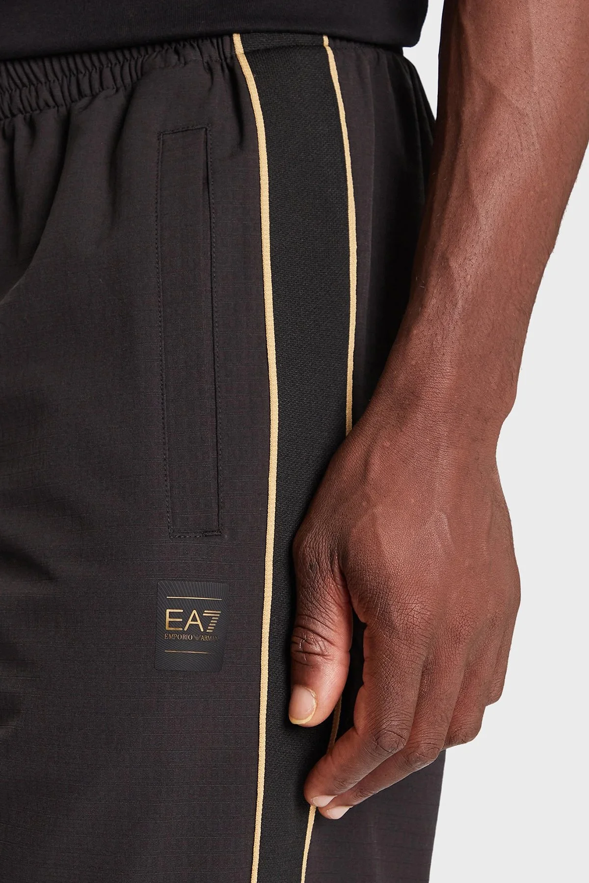 EA7 Regular Fit Logolu Düz Paça Erkek Eşofman Takımı 7M000785 AF16945 UC001 SİYAH - 6