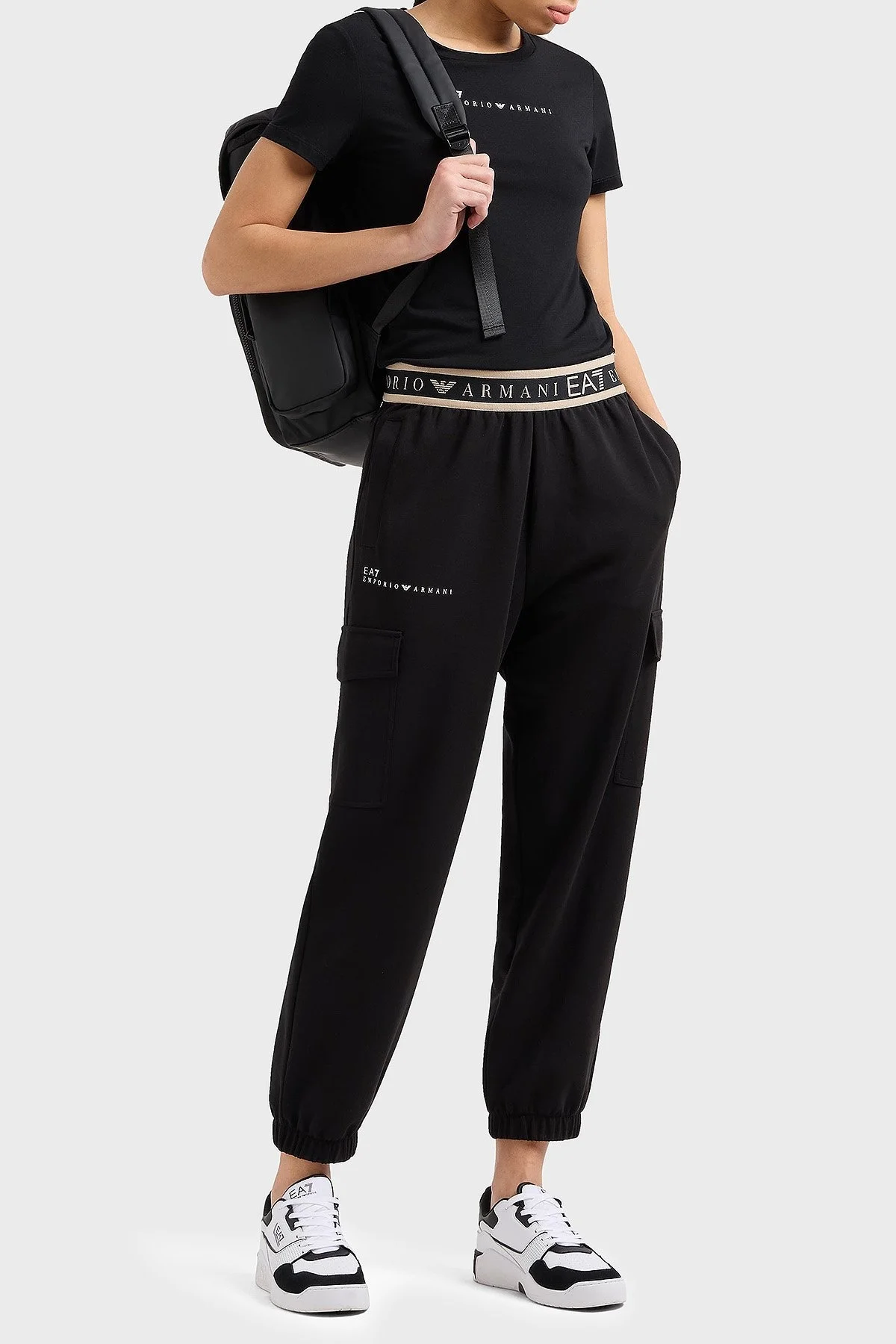 EA7 Regular Fit Normal Bel Ribanalı Paça Logolu Jogger Bayan Pantolon 7W000282 AF12501 UC001 SİYAH - 3