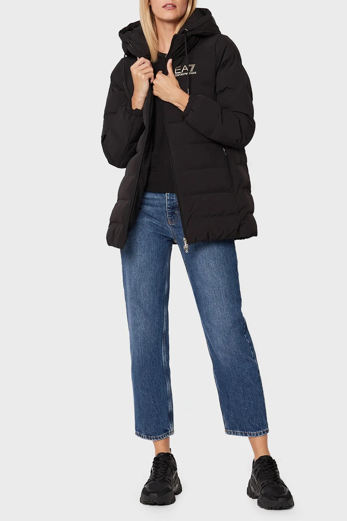 EA7 Regular Fit Rüzgar ve Isı Kaybı Korumalı Çıkarılabilir Kapüşonlu Uzun Kadın Mont 6LTK09 TN5VZ 0200 SİYAH - 2
