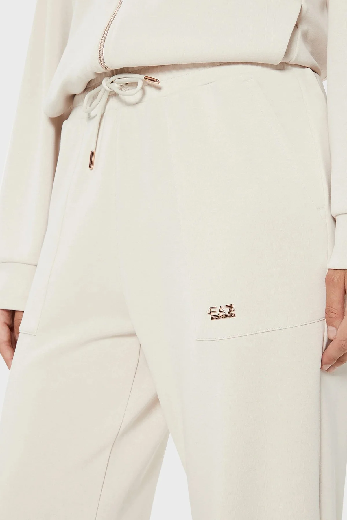 EA7 Relaxed Fit Cepli Jogger Kadın Pantolon 6DTP61 TJZBZ 1120 BEYAZ - 4