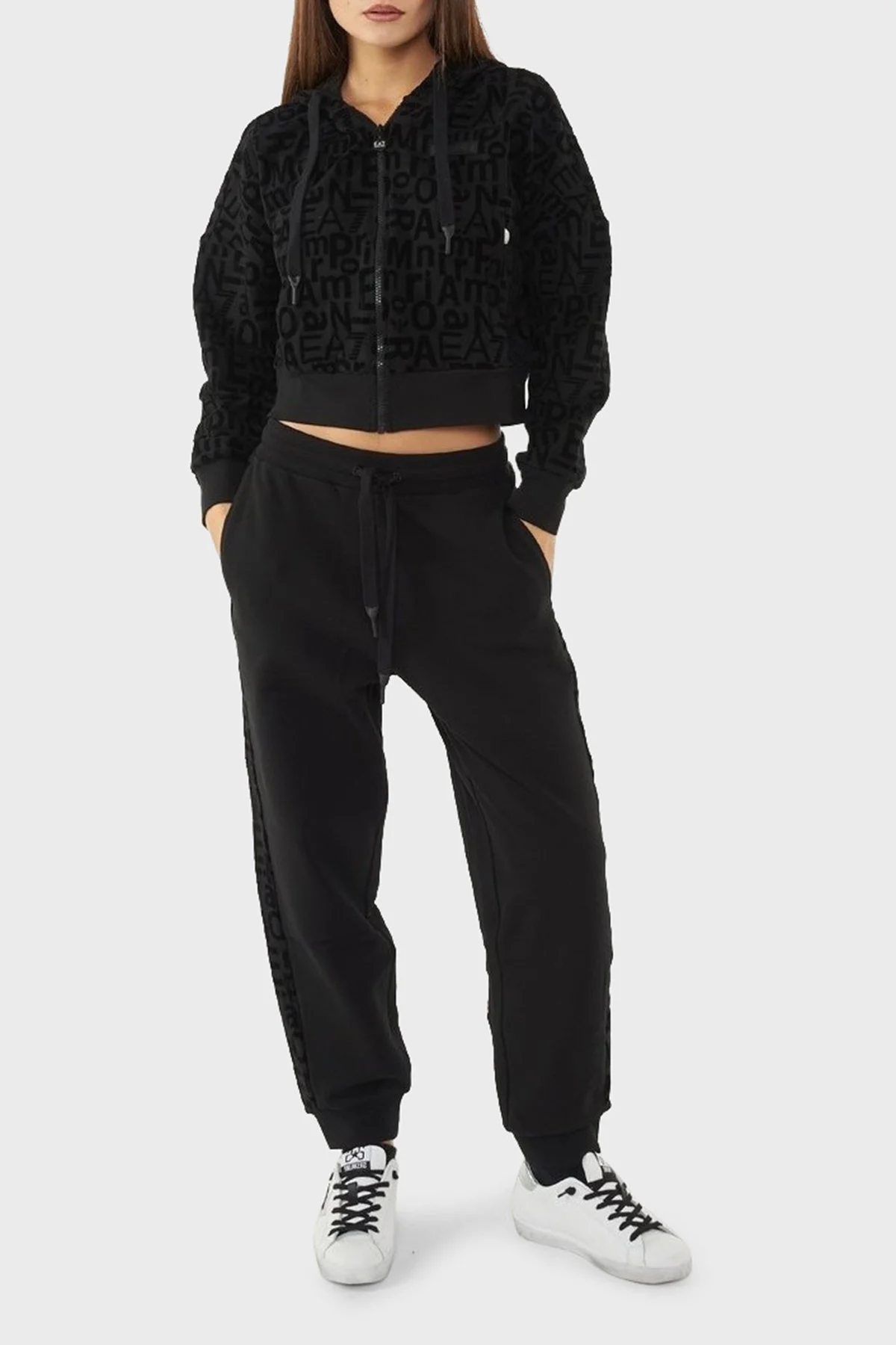 EA7 Streç Pamuklu Logo Baskılı Relaxed Fit Kapüşonlu Crop Bayan Sweat 7W000007 AF10195 UC001 SİYAH - 1