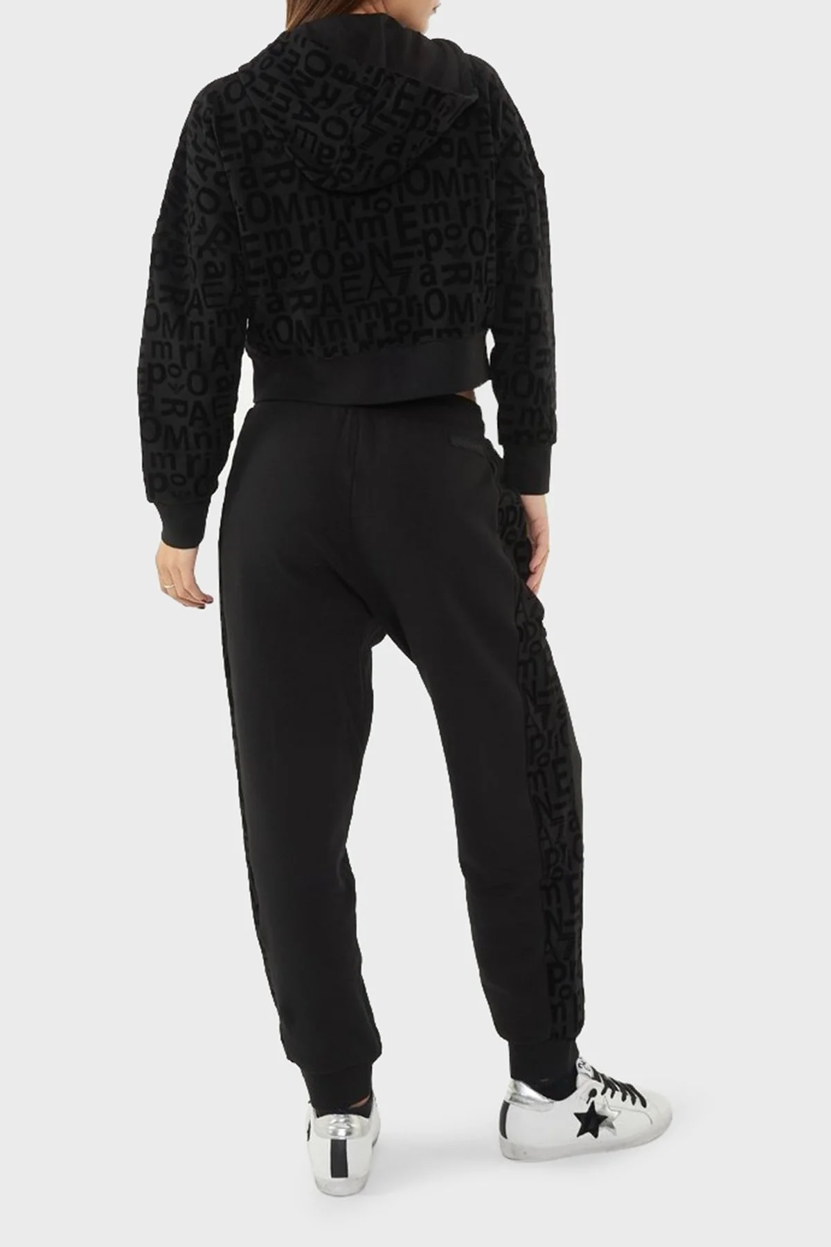 EA7 Streç Pamuklu Logo Baskılı Relaxed Fit Kapüşonlu Crop Bayan Sweat 7W000007 AF10195 UC001 SİYAH - 3