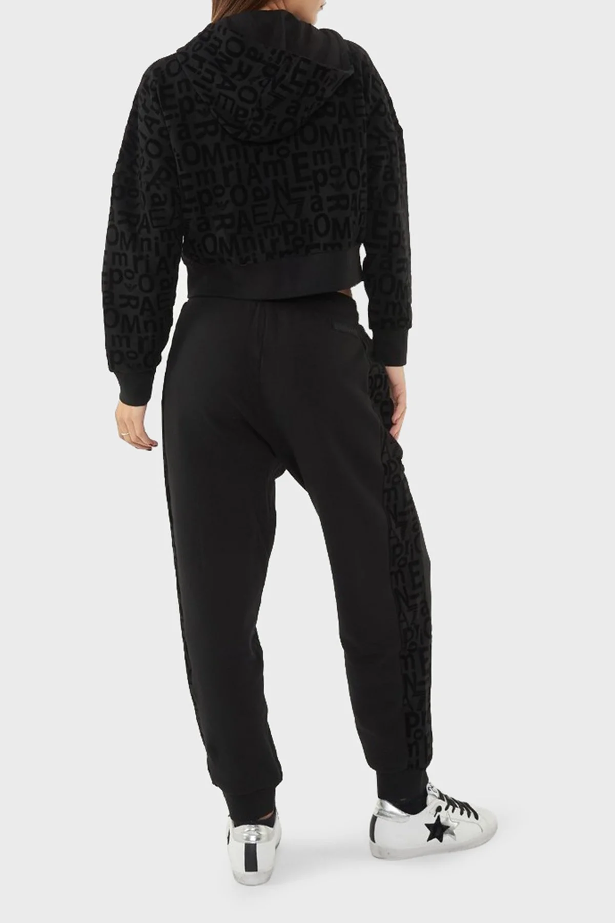 EA7 Streç Pamuklu Logo Baskılı Relaxed Fit Kapüşonlu Crop Kadın Sweat 7W000007 AF10195 UC001 SİYAH - 3