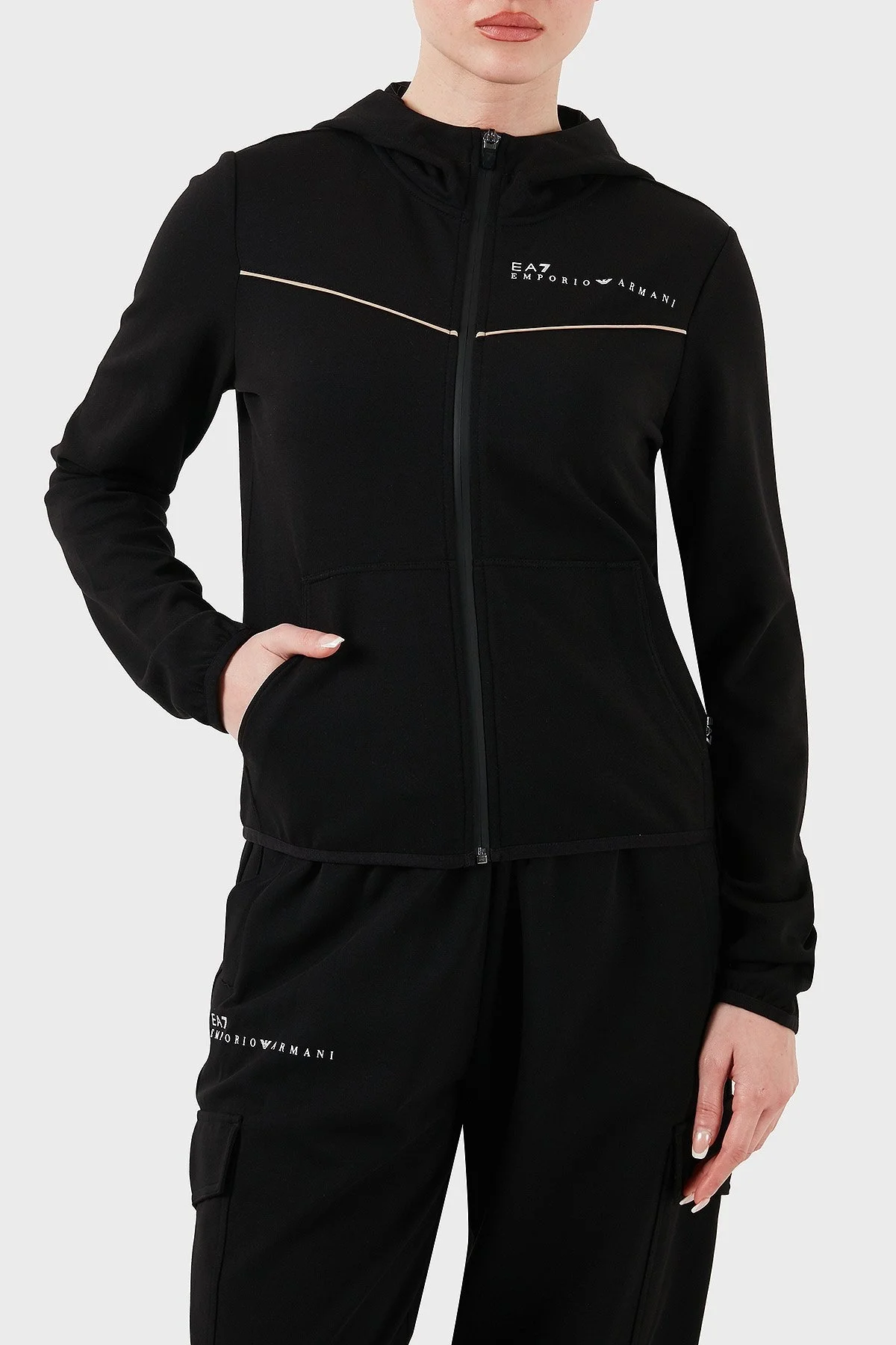 EA7 Streç Pamuklu Regular Fit Kapüşonlu Bayan Sweat 7W000278 AF12501 UC001 SİYAH - 4