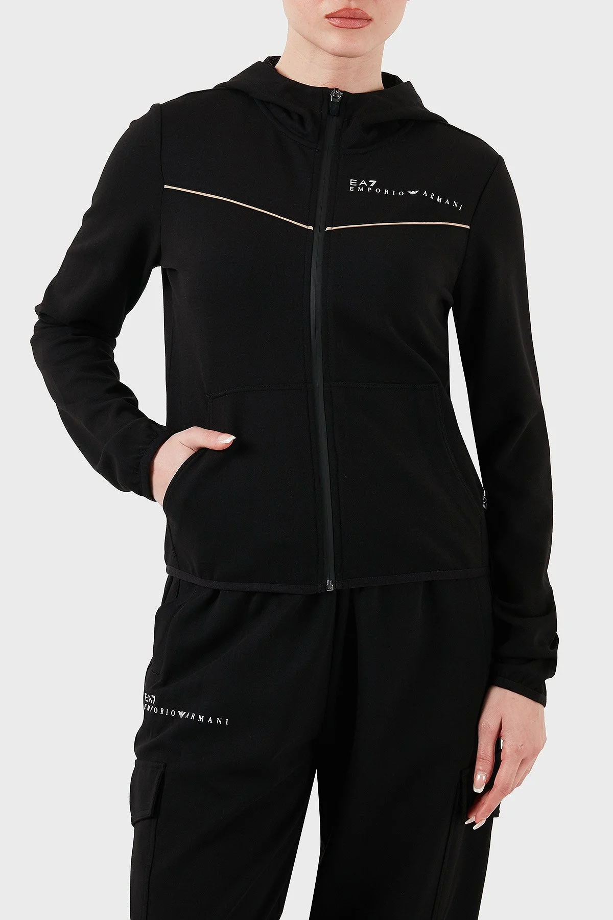 EA7 Streç Pamuklu Regular Fit Kapüşonlu Kadın Sweat 7W000278 AF12501 UC001 SİYAH - 4