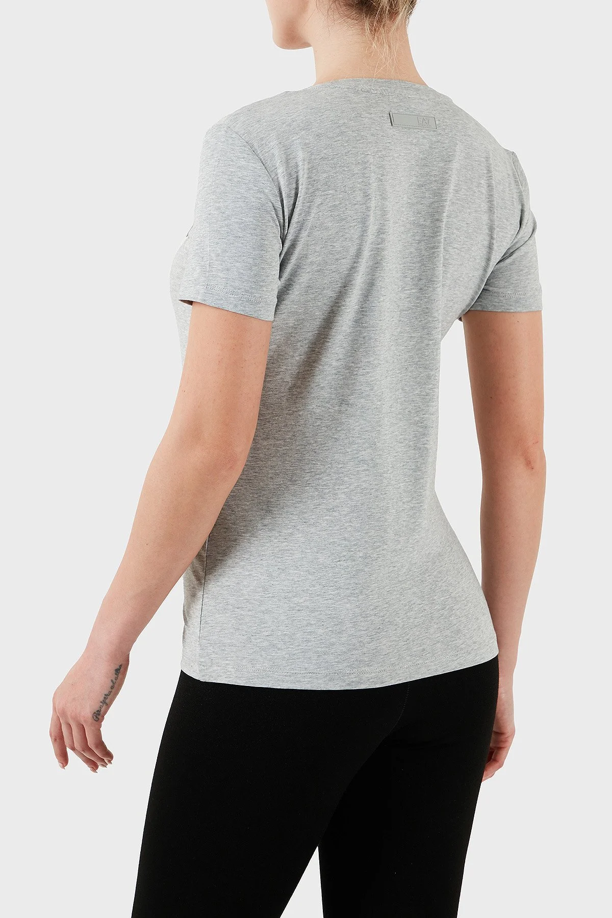 EA7 Taşlı Logolu Streç Pamuklu Regular Fit Yuvarlak Yaka Kadın T Shirt 7W000492 AF10373 O8002 AÇIK GRİ - 3