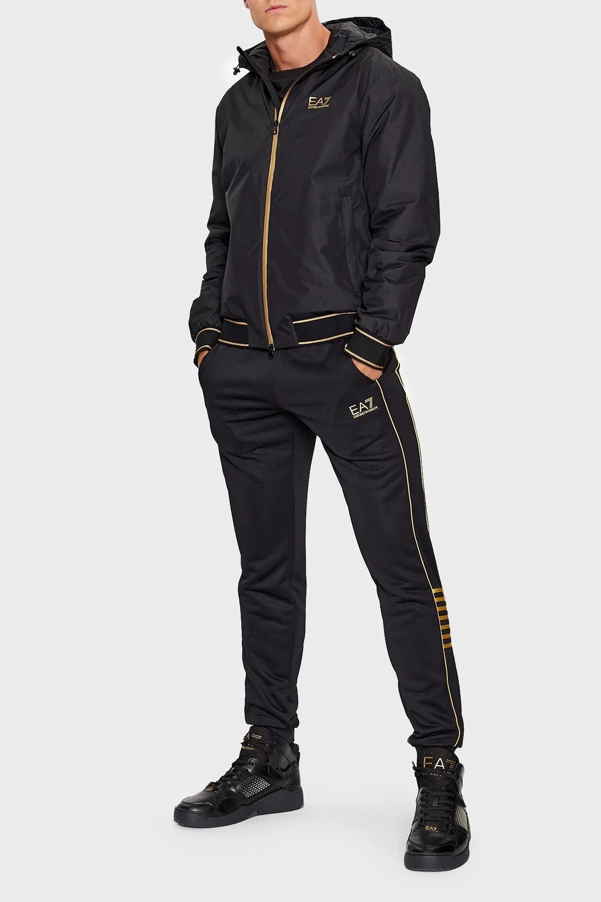 EA7 Yumuşak Polar Astarlı Regular Fit Kapüşonlu Erkek Mont 6RPB08 PN27Z 0208 SİYAH - 3