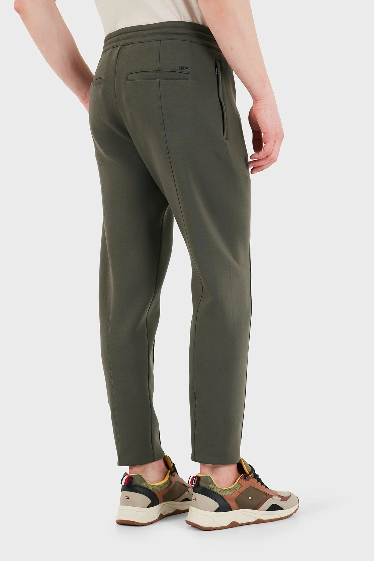 Empori Armani Çimalı Pamuklu Regular Fit Normal Bel Lastikli Paça Erkek Pantolon EM003051 AF10013 U8120 HAKİ - 3