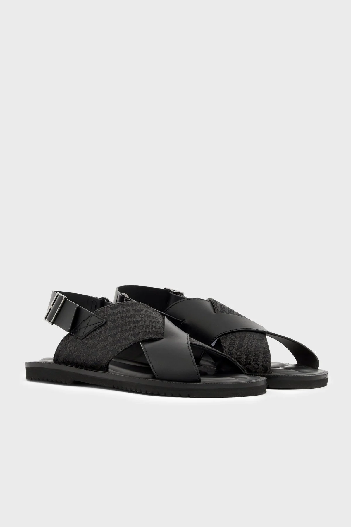 Emporio Armani % 100 Deri Jakarlı Çapraz Bantlı Erkek Sandalet EM004323 AF25617 MC012 SİYAH - 2