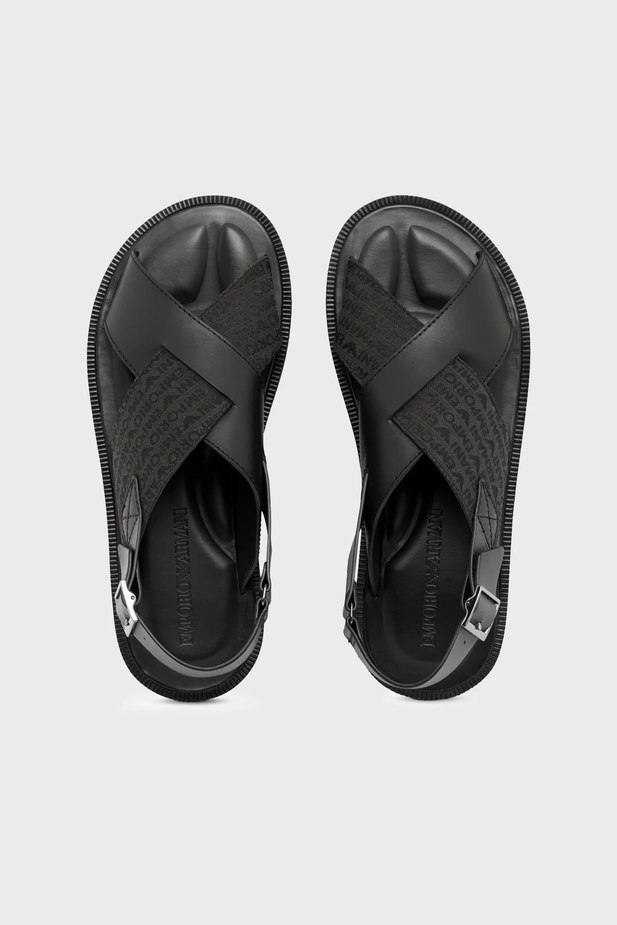 Emporio Armani % 100 Deri Jakarlı Çapraz Bantlı Erkek Sandalet EM004323 AF25617 MC012 SİYAH - 3