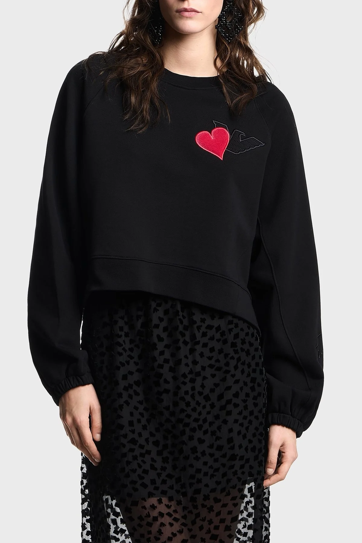 Emporio Armani % 100 Pamuk Comfort Fit Minimal Desenli Bayan Sweat EW002122 AF12538 UC001 SİYAH - 1