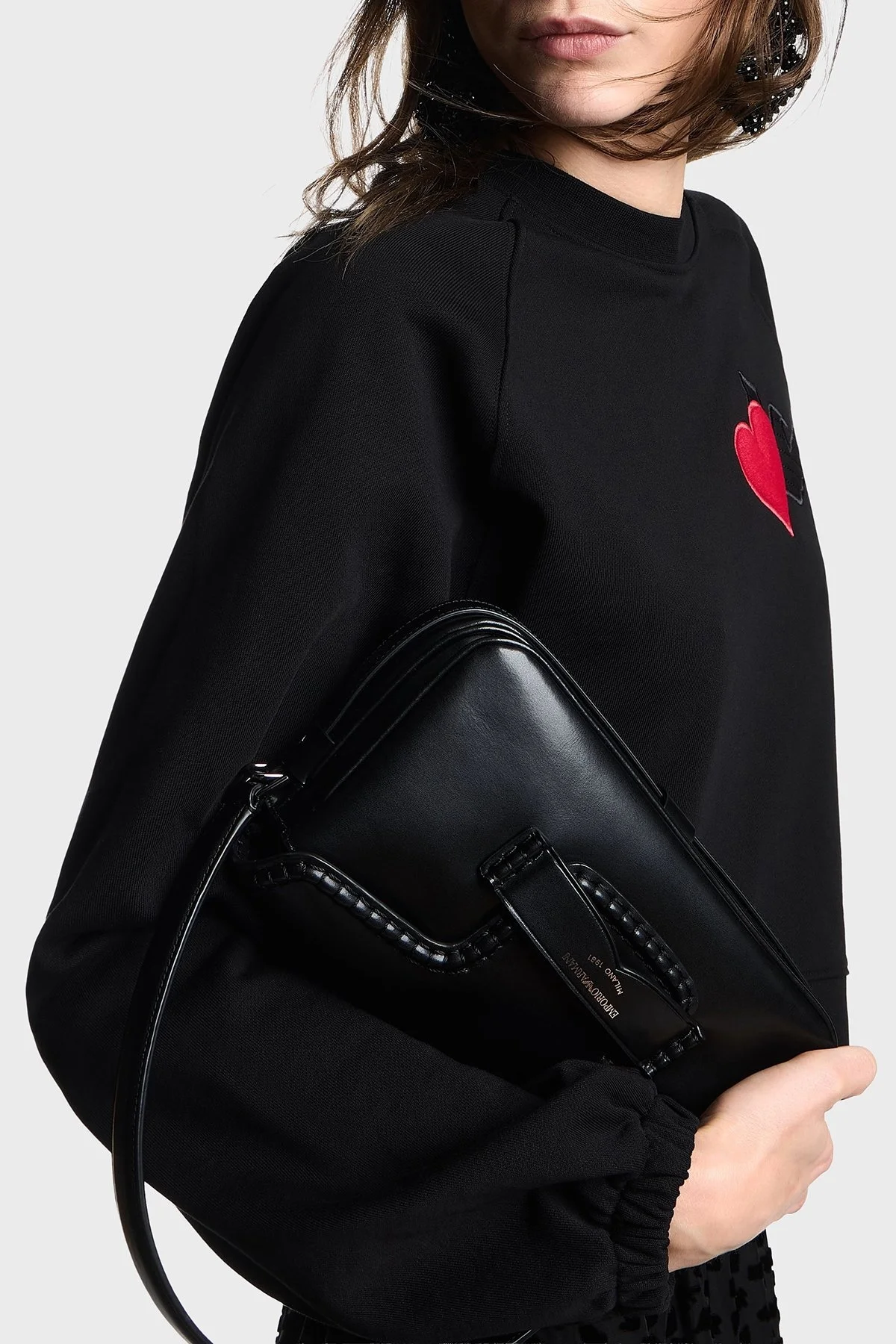 Emporio Armani % 100 Pamuk Comfort Fit Minimal Desenli Bayan Sweat EW002122 AF12538 UC001 SİYAH - 4