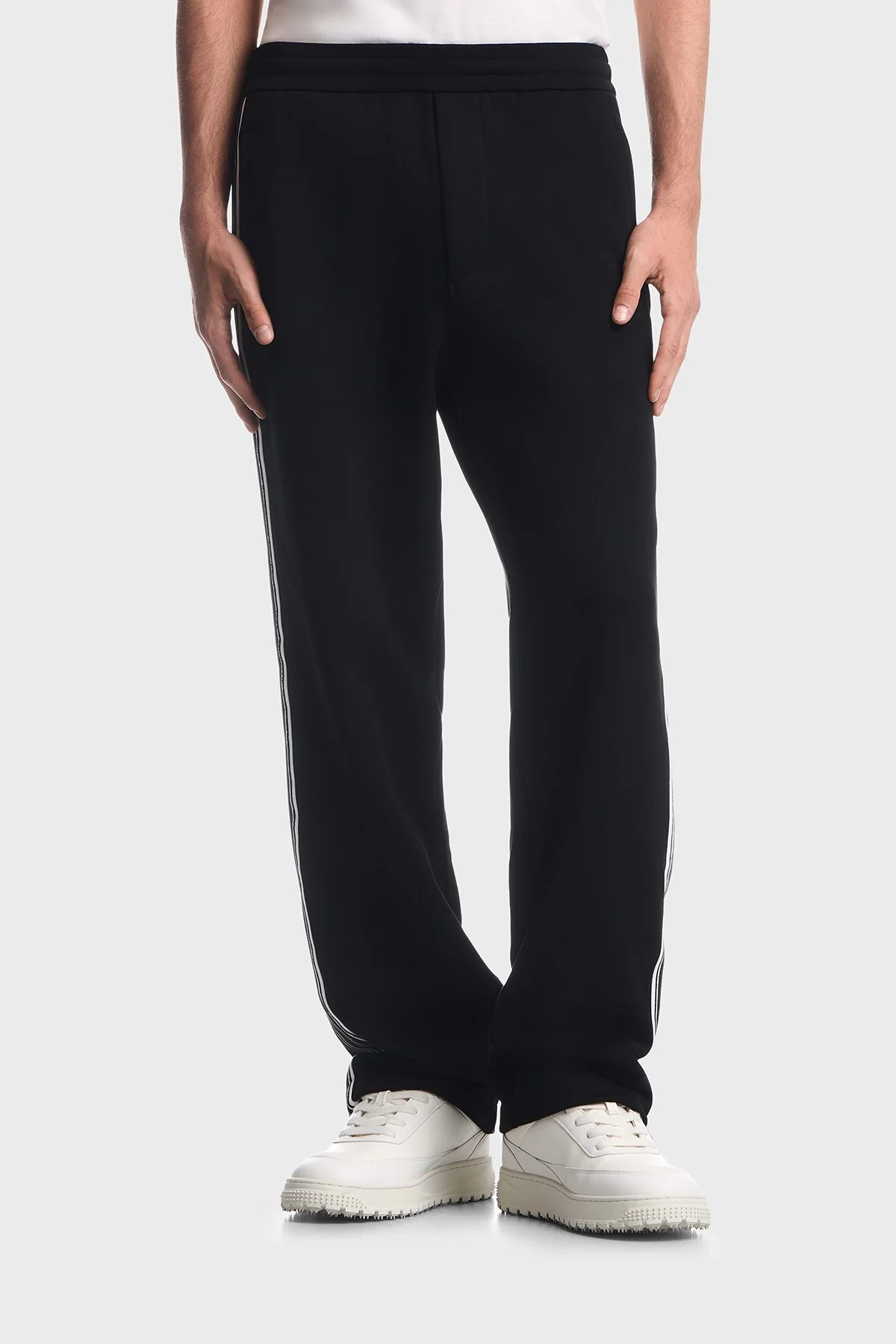 Emporio Armani %100 Pamuk Düz Paça Erkek Pantolon EM006884 AF13713 UC001 Siyah - 1