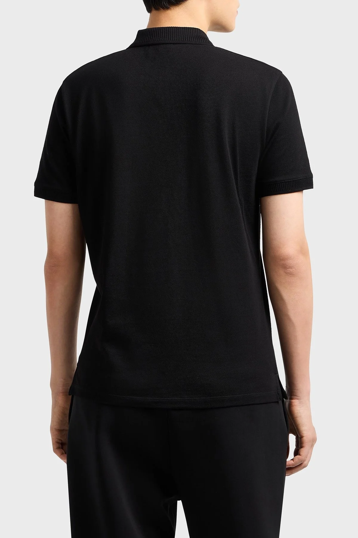 Emporio Armani % 100 Pamuk Gizli Düğmeli Erkek Polo Yaka T Emporio Armani % 100 Pamuk Gizli Düğmeli Erkek Polo Yaka T