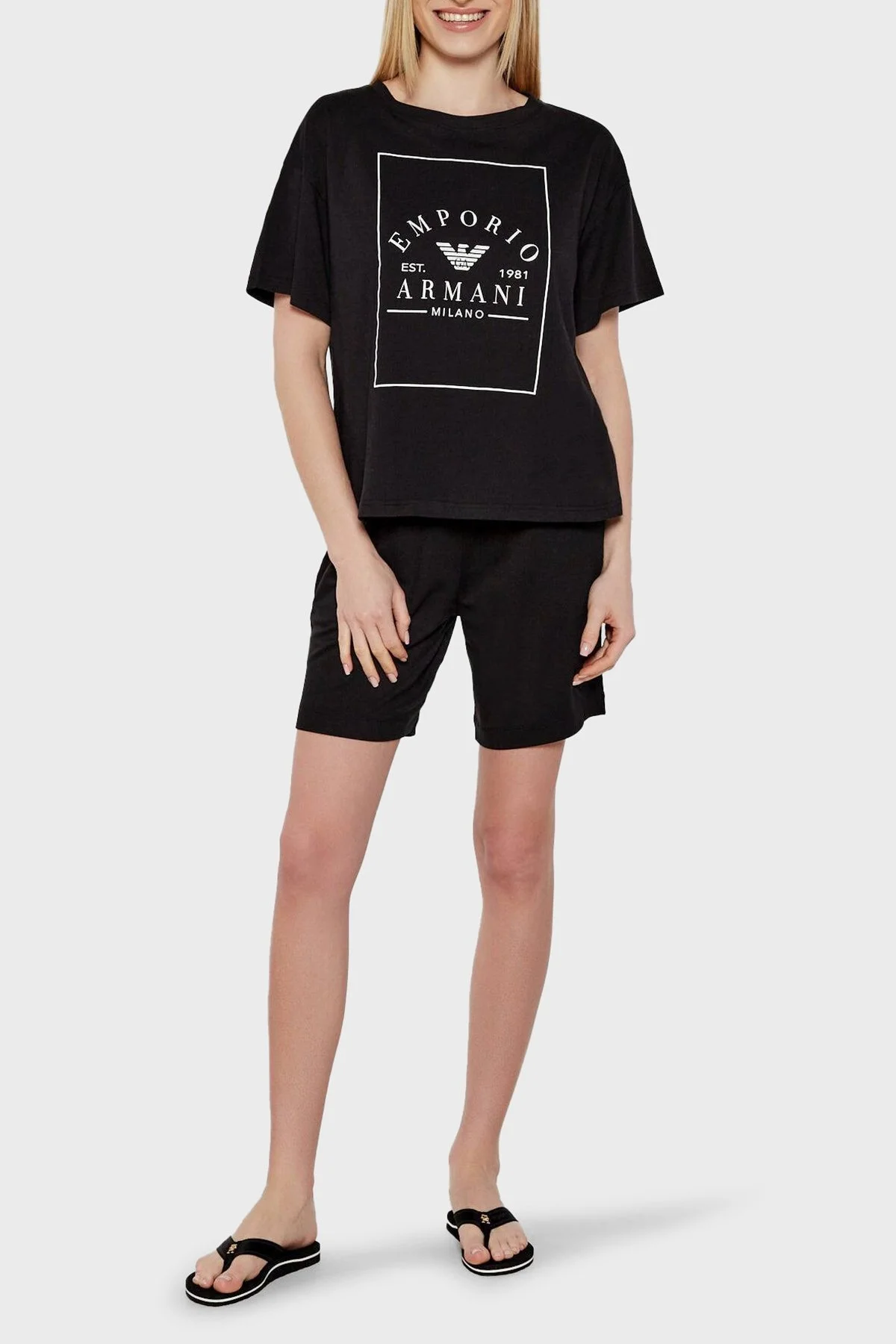 Emporio Armani % 100 Pamuk Oversize Fit Bisiklet Yaka Logolu Bayan T Shirt EW000553 AF10887 UC001 SİYAH - 7