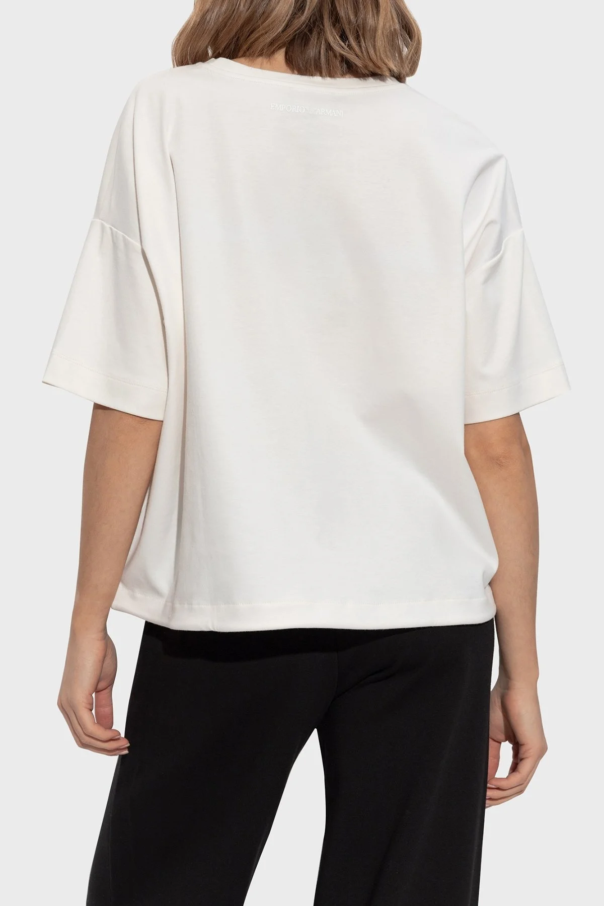 Emporio Armani % 100 Pamuk Oversize Fit Bisiklet Yaka Tek Cepli Bayan T Shirt EW000891 AF12545 U0006 BEYAZ - 7