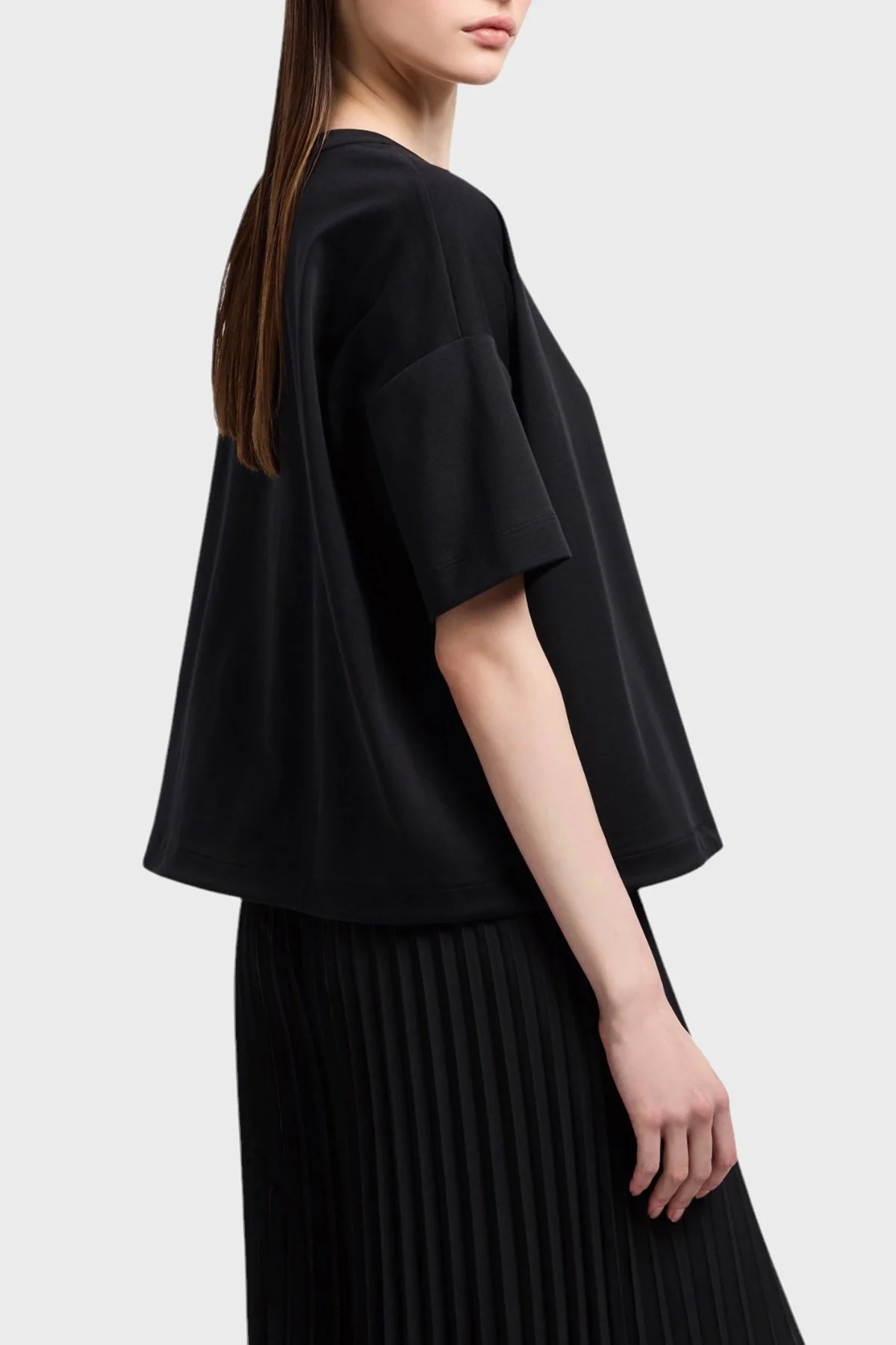 Emporio Armani % 100 Pamuk Oversize Fit Bisiklet Yaka Tek Cepli Bayan T Shirt EW000891 AF12545 UC001 SİYAH - 7