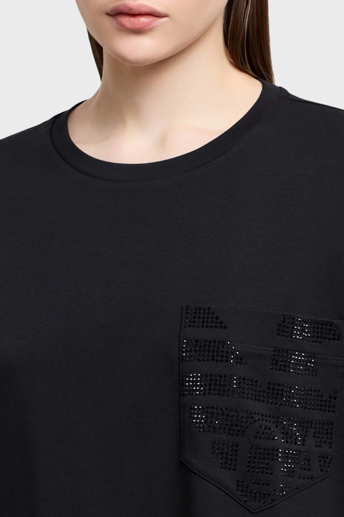 Emporio Armani % 100 Pamuk Oversize Fit Bisiklet Yaka Tek Cepli Bayan T Shirt EW000891 AF12545 UC001 SİYAH - 9