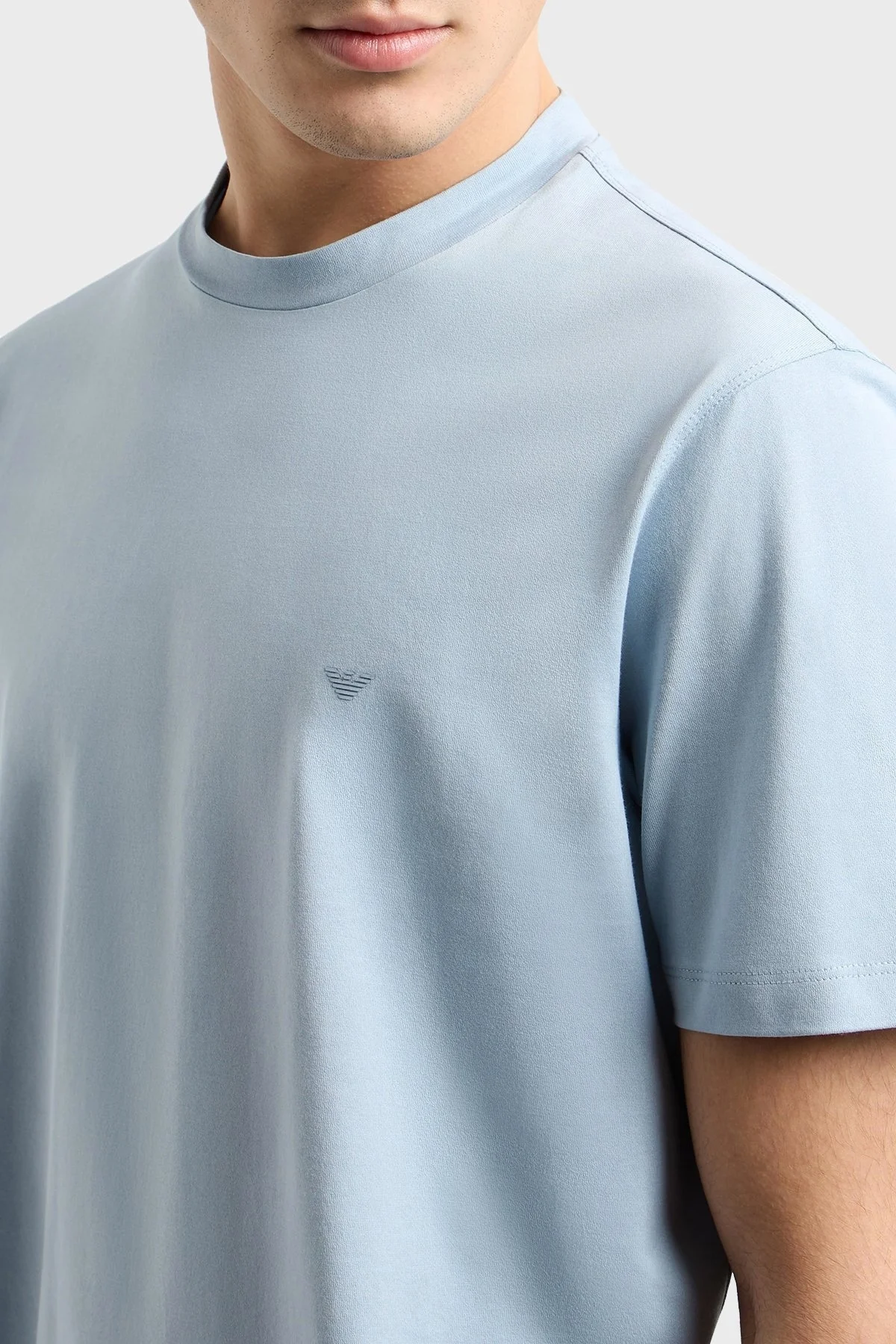 Emporio Armani % 100 Pamuk Regular Fit Bisiklet Yaka Erkek T Shirt EM000983 AF13669 U9275 AÇIK MAVİ - 9