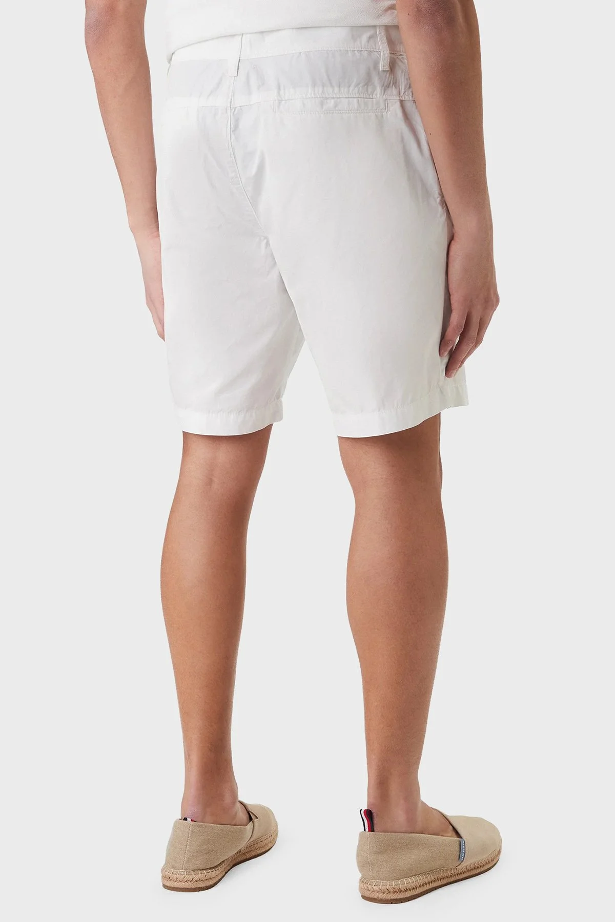 Emporio Armani % 100 Pamuk Regular Fit Logolu Normal Bel Short Erkek Şort EM000591 AF20428 U0002 BEYAZ - 3