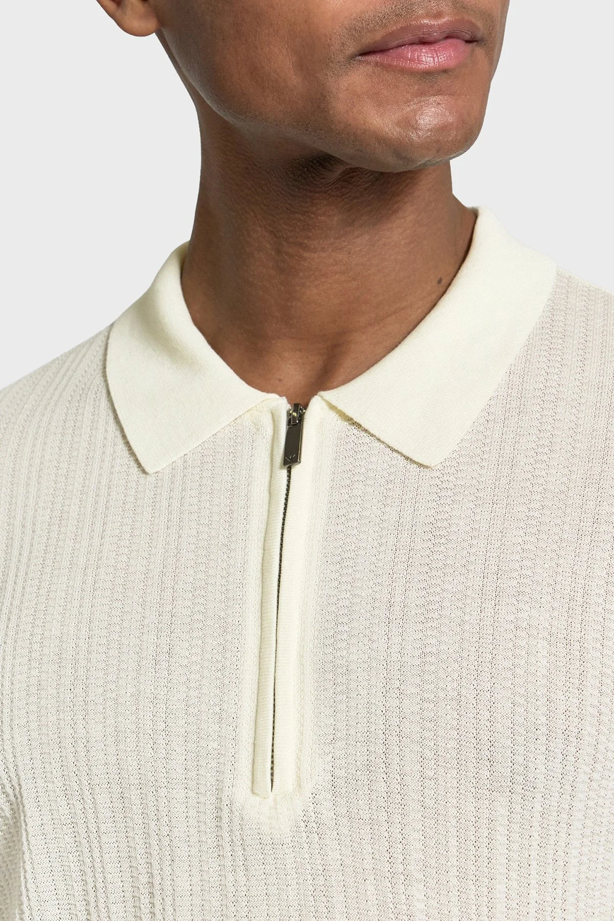 Emporio Armani % 100 Pamuk Relaxed Fit Fermuarlı Erkek Polo Yaka Kazak EM004305 AF23761 U1107 EKRU - 4