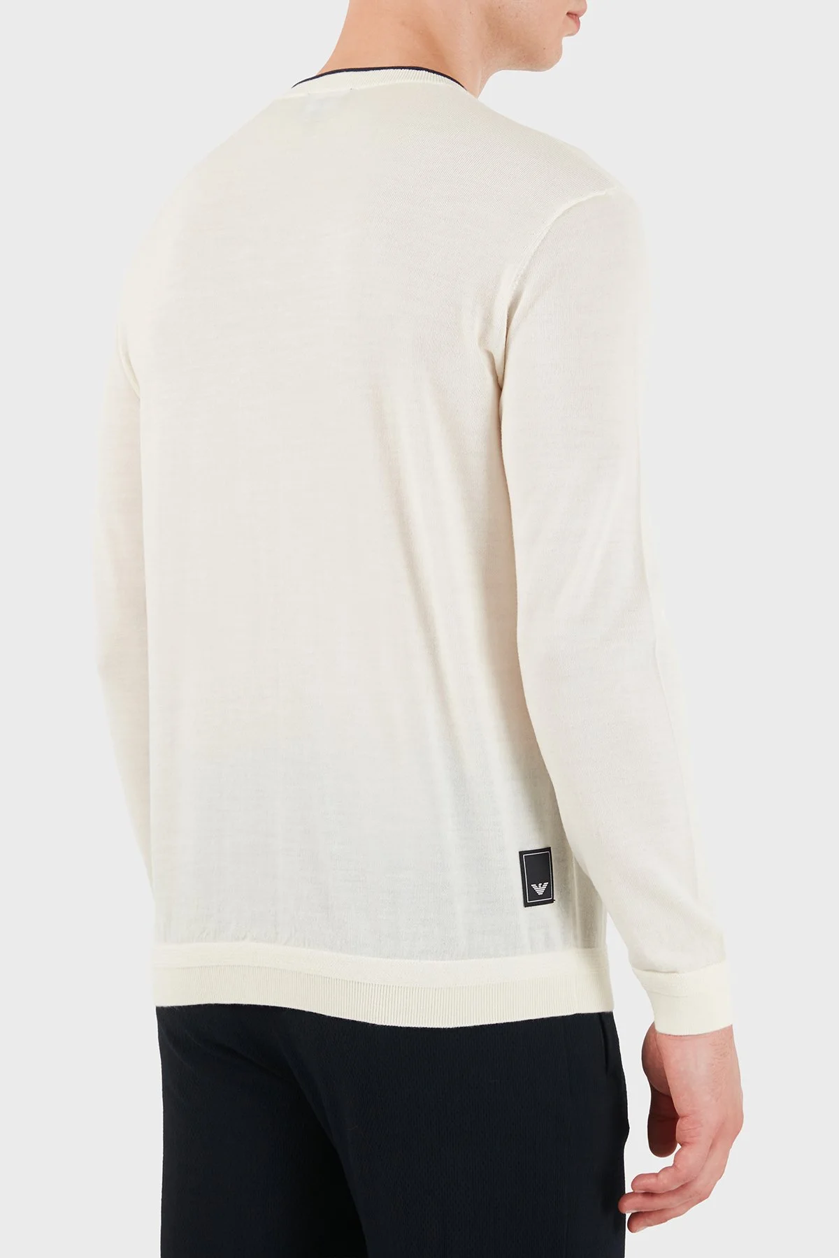 Emporio Armani % 100 Yün Regular Fit Bisiklet Yaka Erkek Kazak EM006225 AF27805 U0003 Beyaz - 3