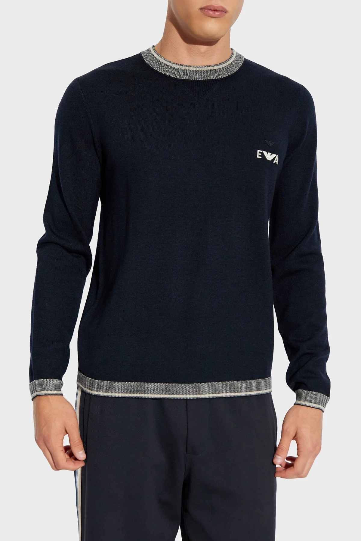 Emporio Armani % 100 Yün Regular Fit Bisiklet Yaka Logolu Erkek Kazak EM003387 AF14697 UB118 LACİVERT - 1