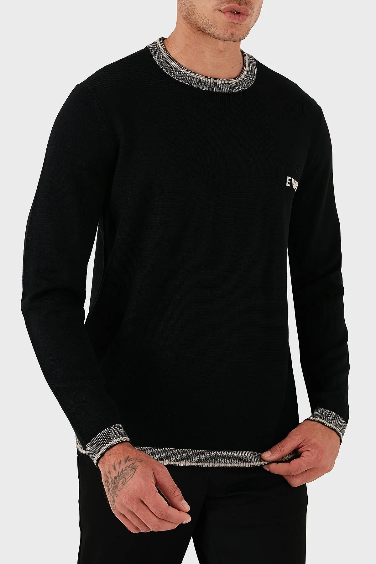 Emporio Armani % 100 Yün Regular Fit Bisiklet Yaka Logolu Erkek Kazak EM003387 AF14697 UC001 SİYAH - 4