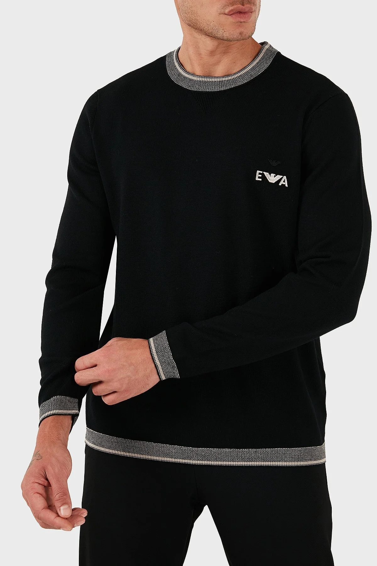 Emporio Armani % 100 Yün Regular Fit Bisiklet Yaka Logolu Erkek Kazak EM003387 AF14697 UC001 SİYAH - 5