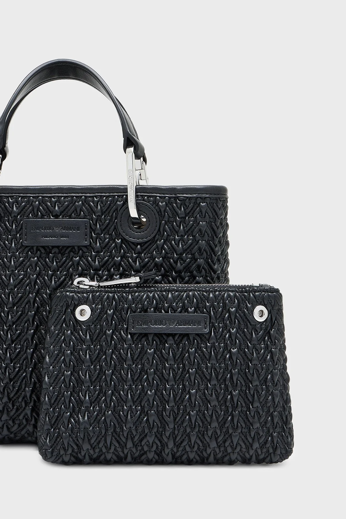 Emporio Armani 4G Kabartmalı Logolu Çıkarılabilir Askılı Bayan Çanta EW000361 AF18941 UC001 SİYAH - 3