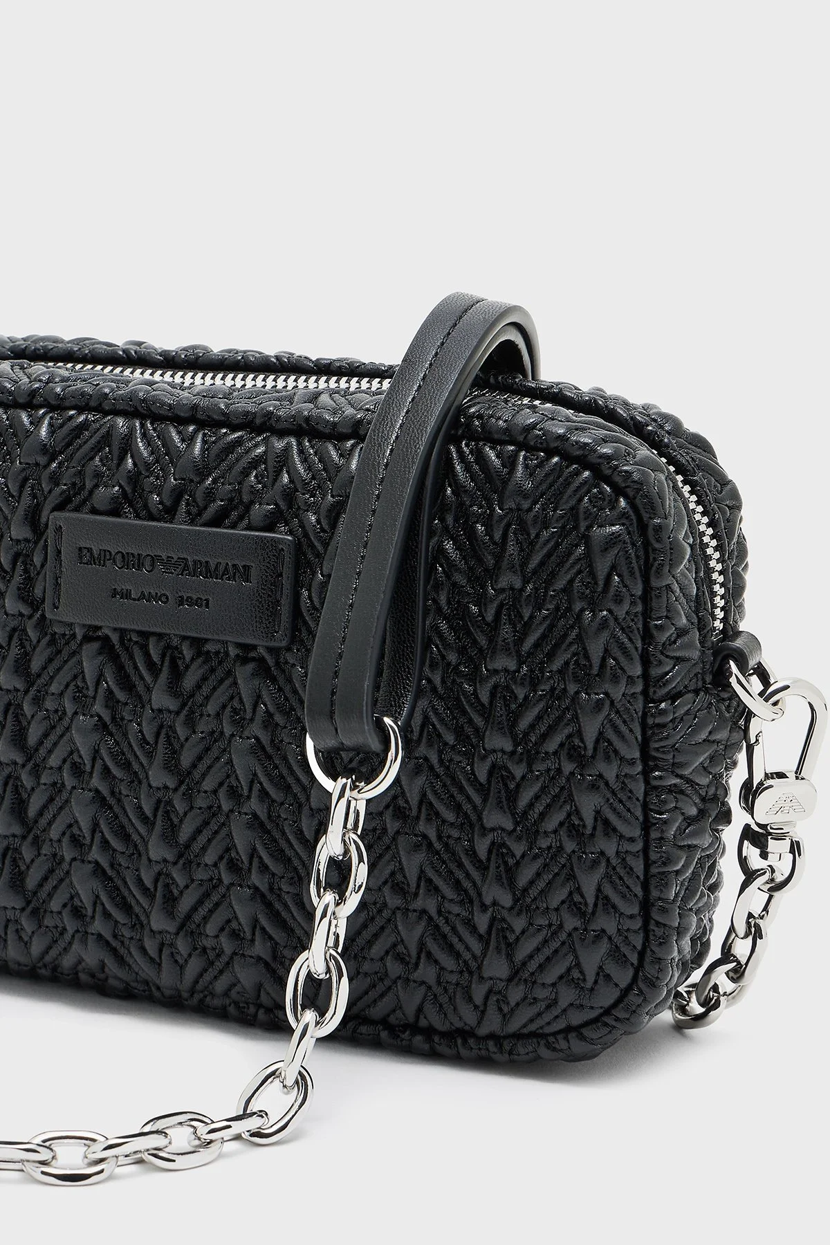 Emporio Armani 4G Kabartmalı Logolu Çıkarılabilir Zincir Askılı Kadın Çanta EW001924 AF19228 UC001 SİYAH - 5