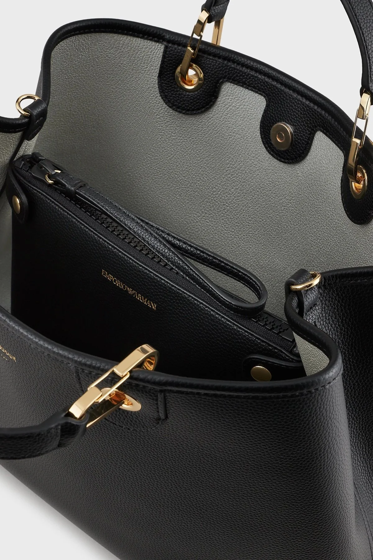 Emporio Armani Askı Detaylı Bayan Çanta Y3D165 YFO5B 85218 SİYAH - 7