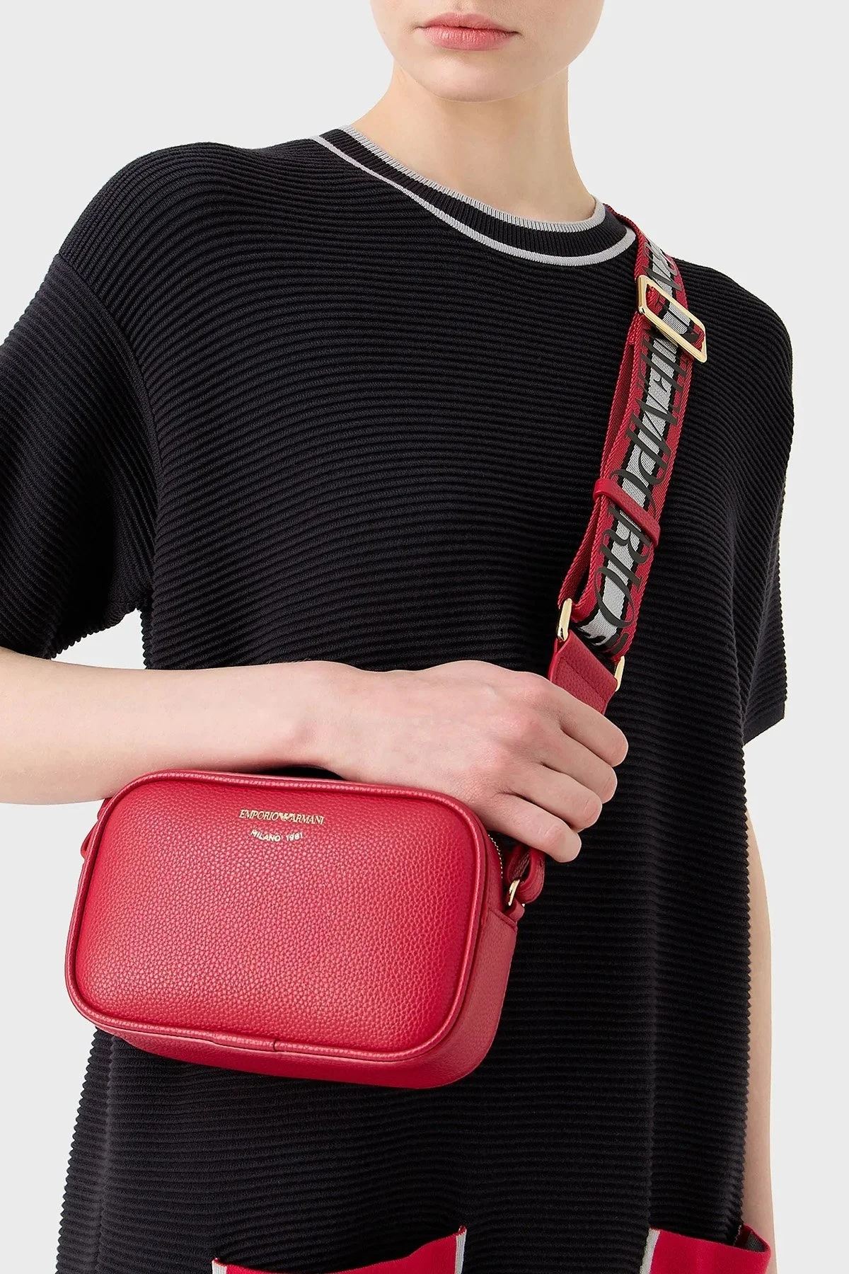 Emporio Armani Ayarlanabilir Omuz Askılı Bayan Çanta Y3H276 YFO5B 80533 KIRMIZI - 2